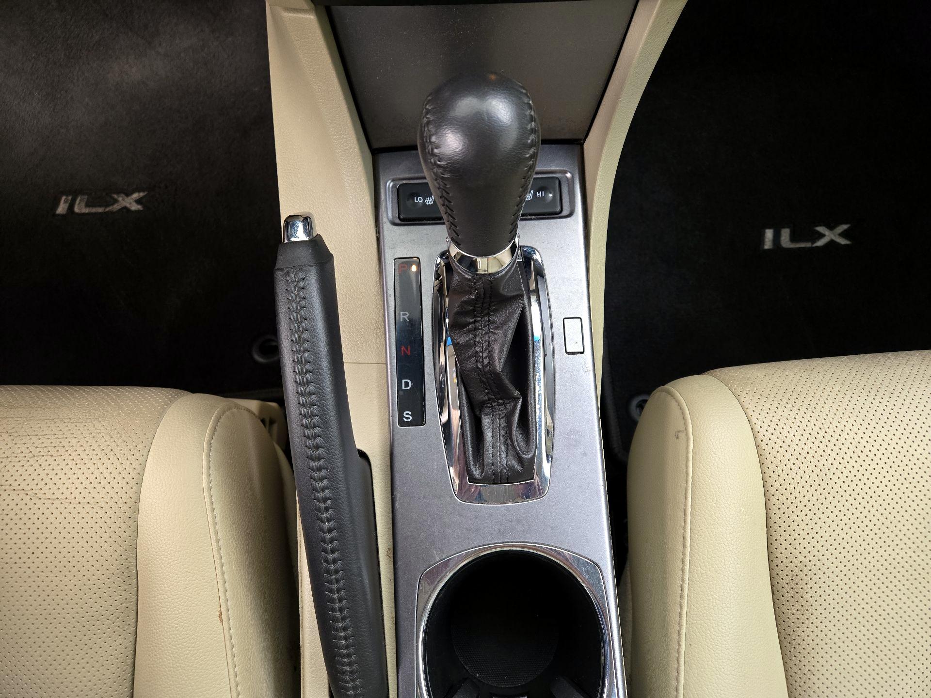 Thumbnail: 2014 Acura ILX - 17