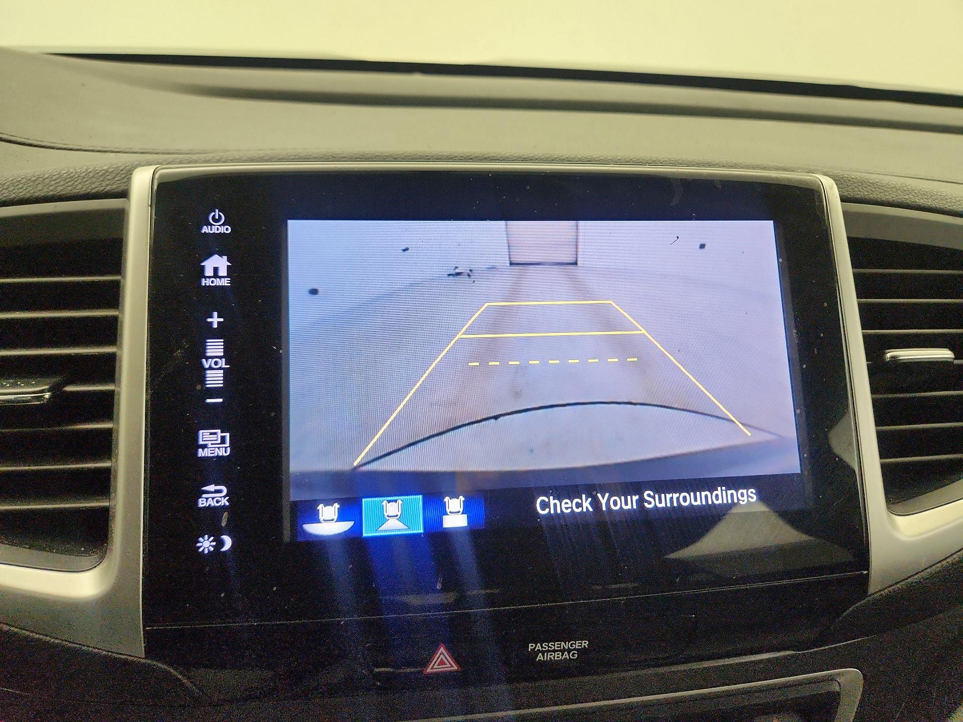 Thumbnail: 2018 Honda Pilot - 14