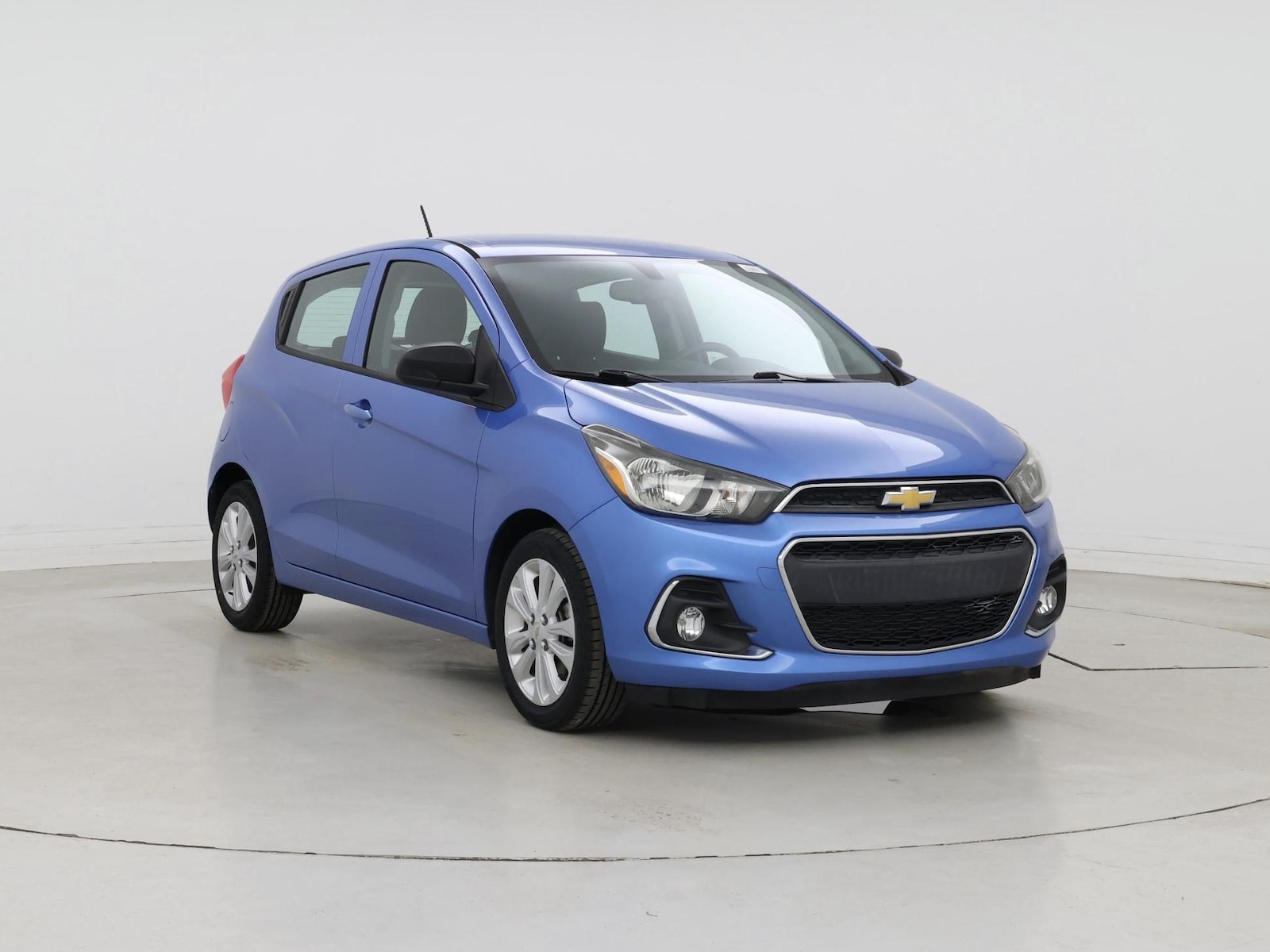 2016 Chevrolet Spark 1LT - Photo 2