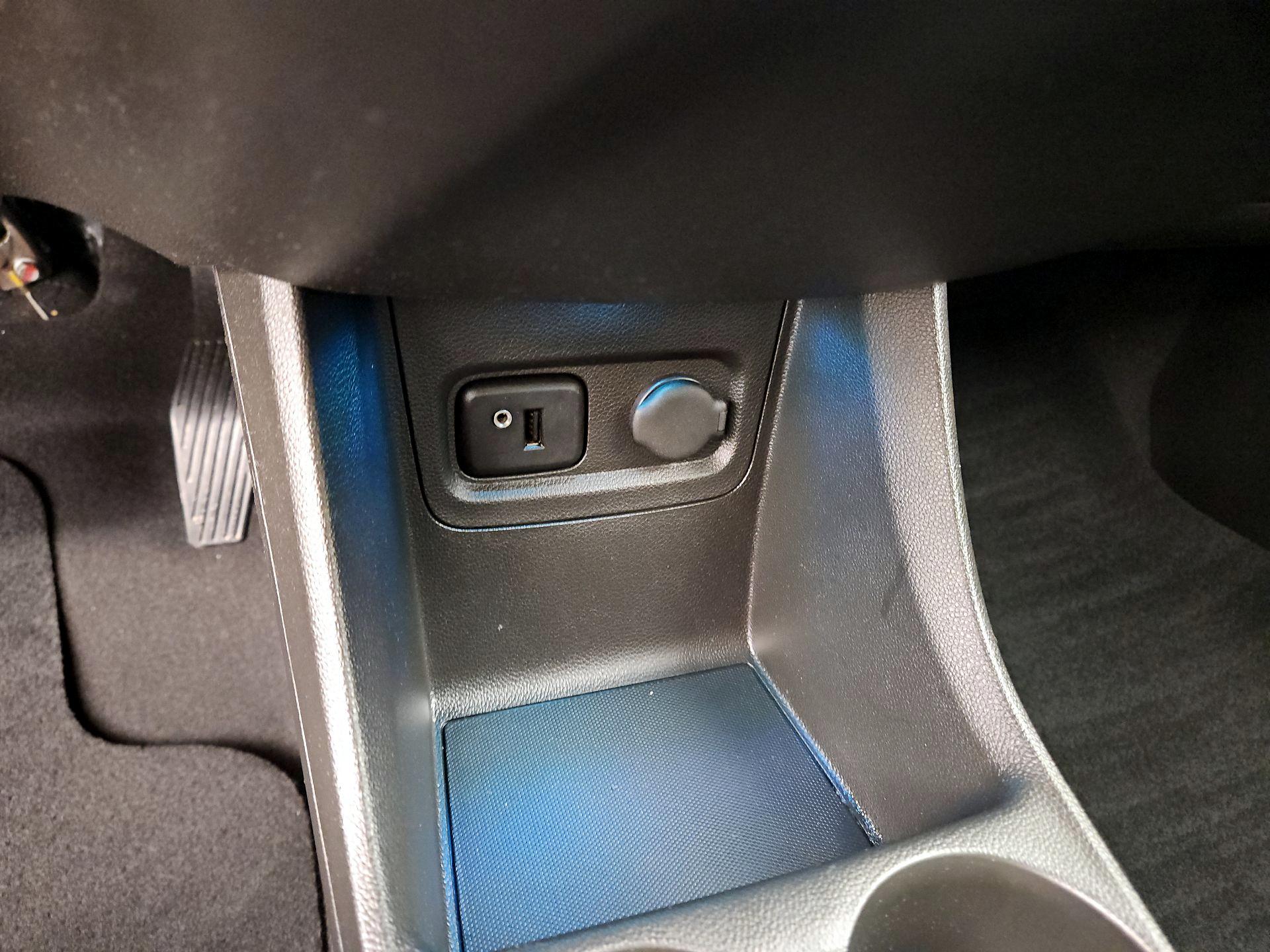 Thumbnail: 2016 Chevrolet Spark - 18