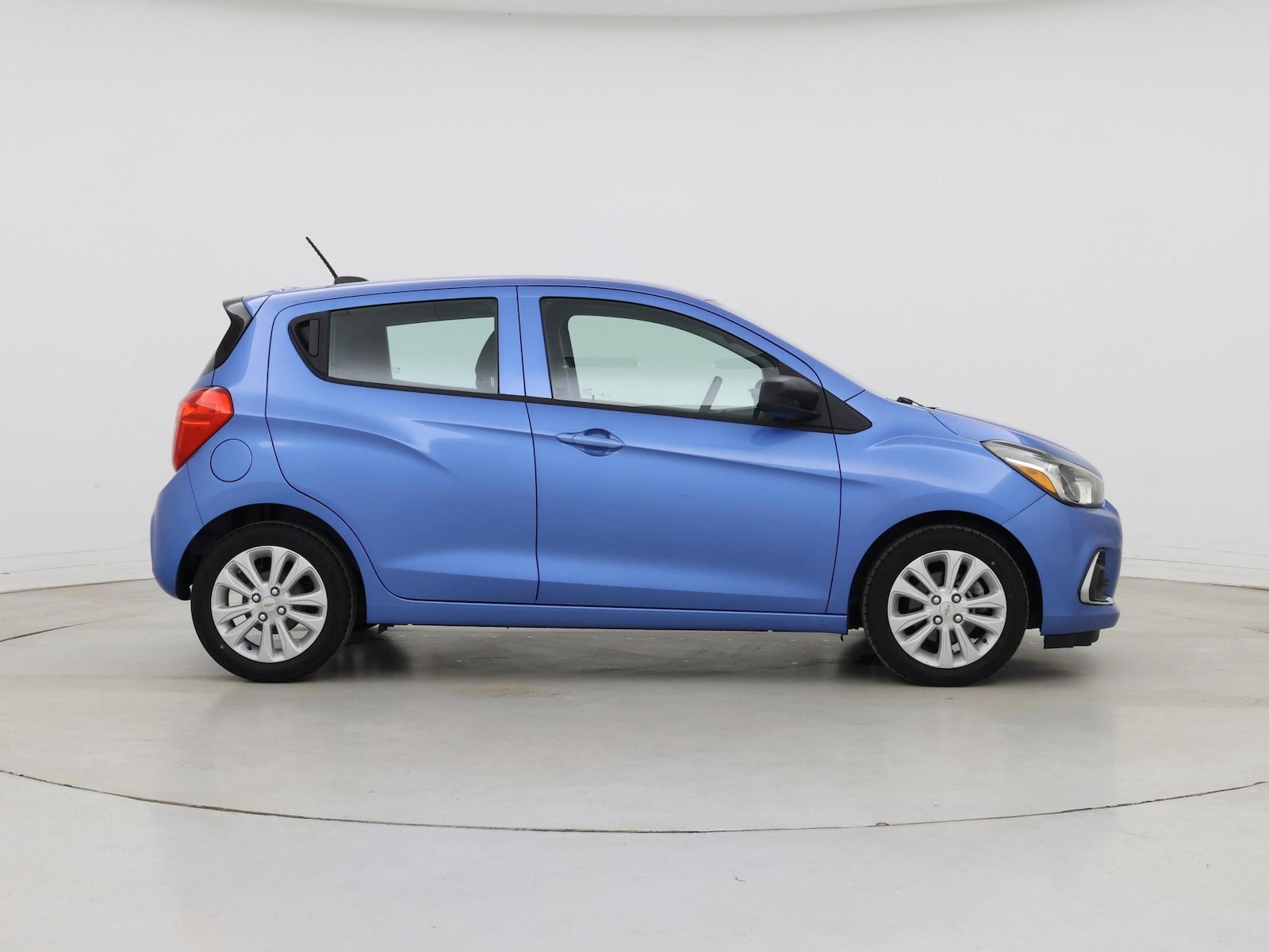 2016 Chevrolet Spark 1LT - Photo 8