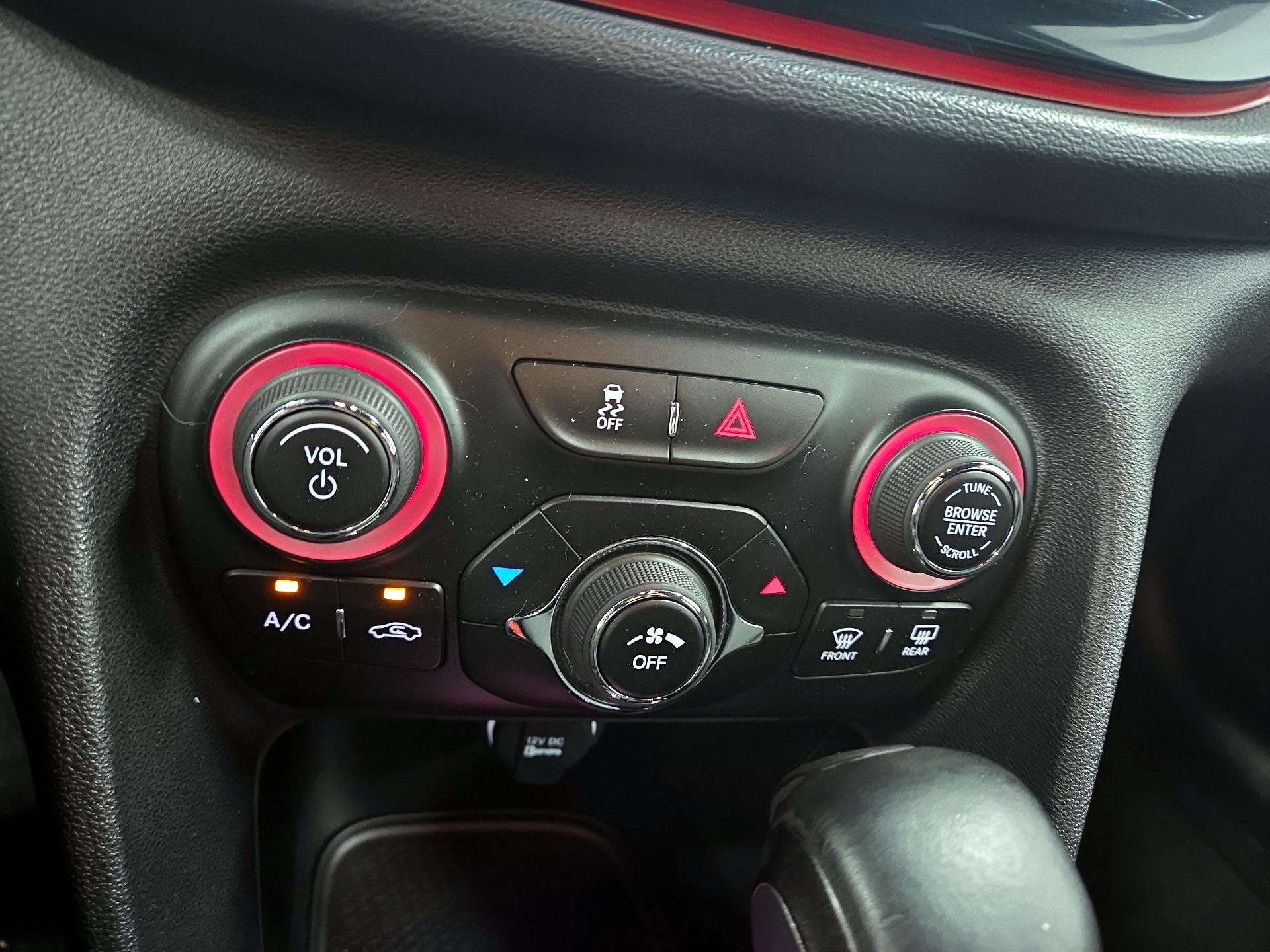 Thumbnail: 2016 Dodge Dart - 15
