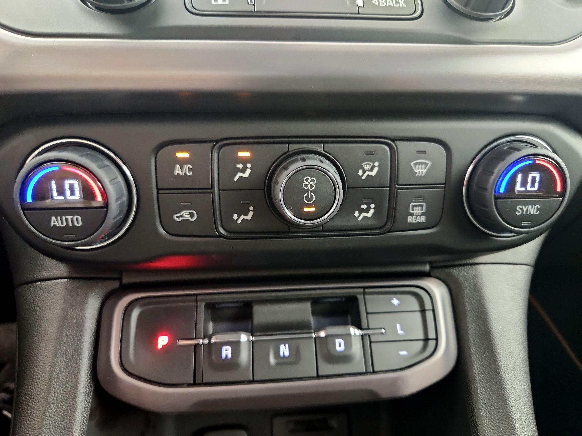 Thumbnail: 2022 GMC Acadia - 16