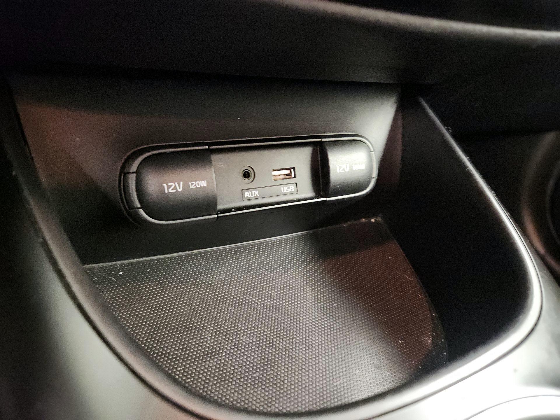 Thumbnail: 2018 Kia Soul - 18