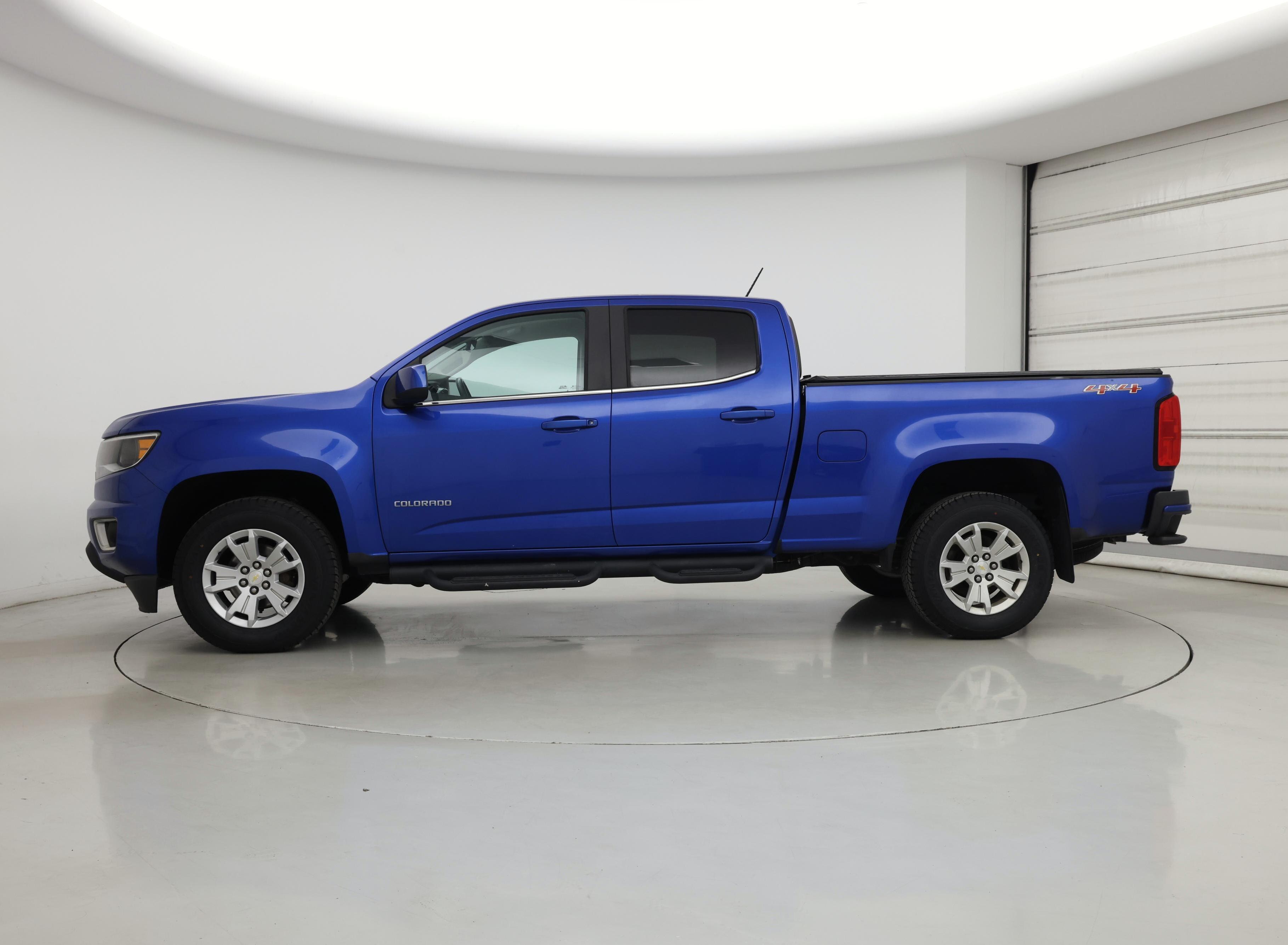 Thumbnail: 2018 Chevrolet Colorado - 3