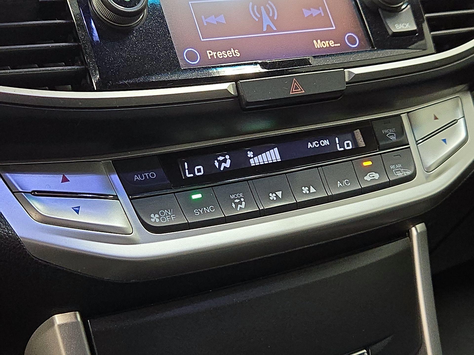 Thumbnail: 2014 Honda Accord - 16