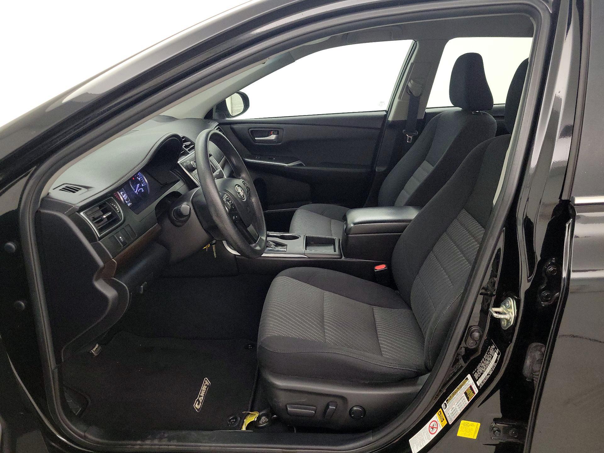Thumbnail: 2016 Toyota Camry - 11