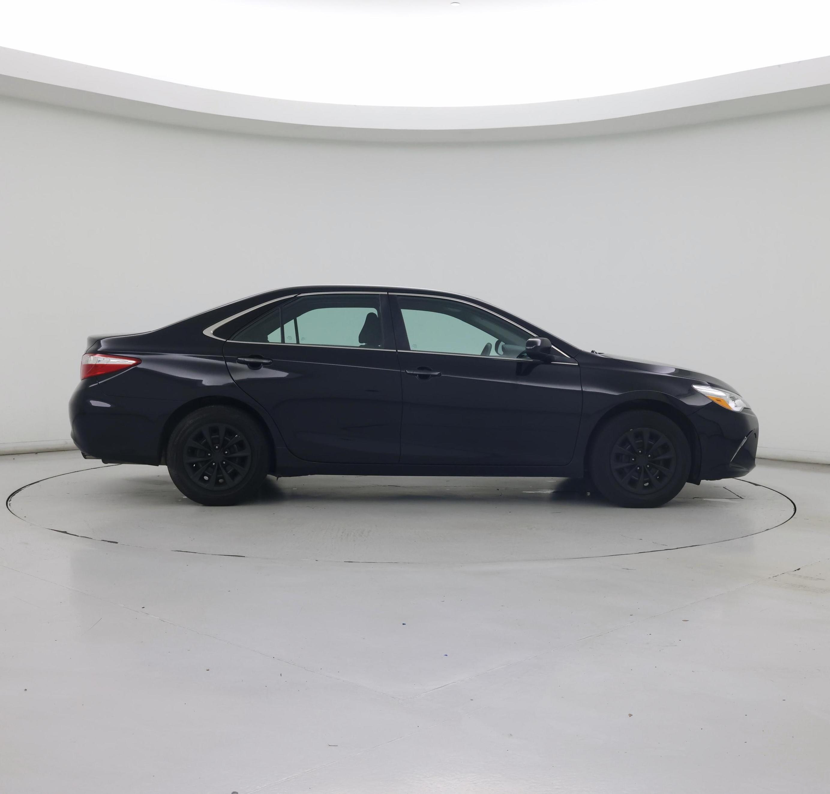 Thumbnail: 2016 Toyota Camry - 7