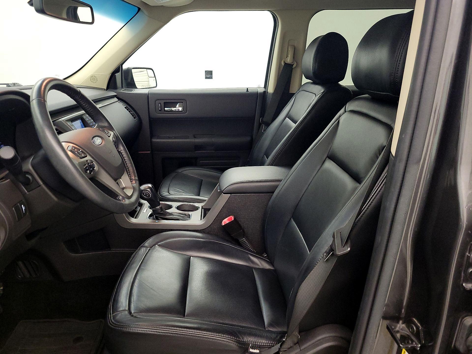 Thumbnail: 2016 Ford Flex - 9