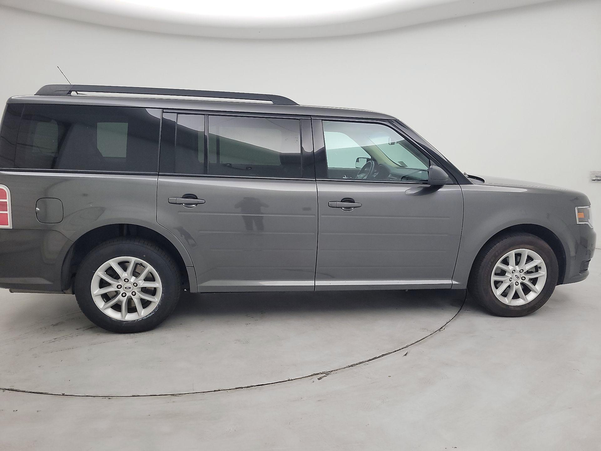 Thumbnail: 2016 Ford Flex - 4