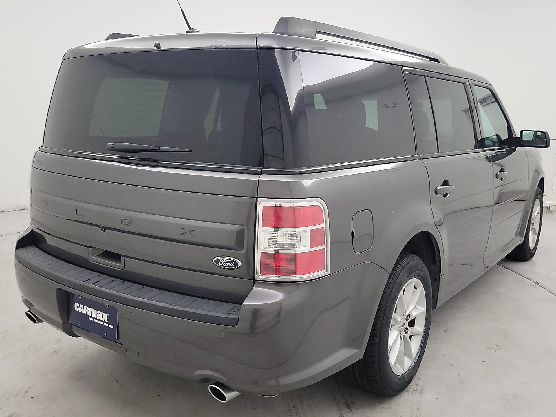 Thumbnail: 2016 Ford Flex - 5