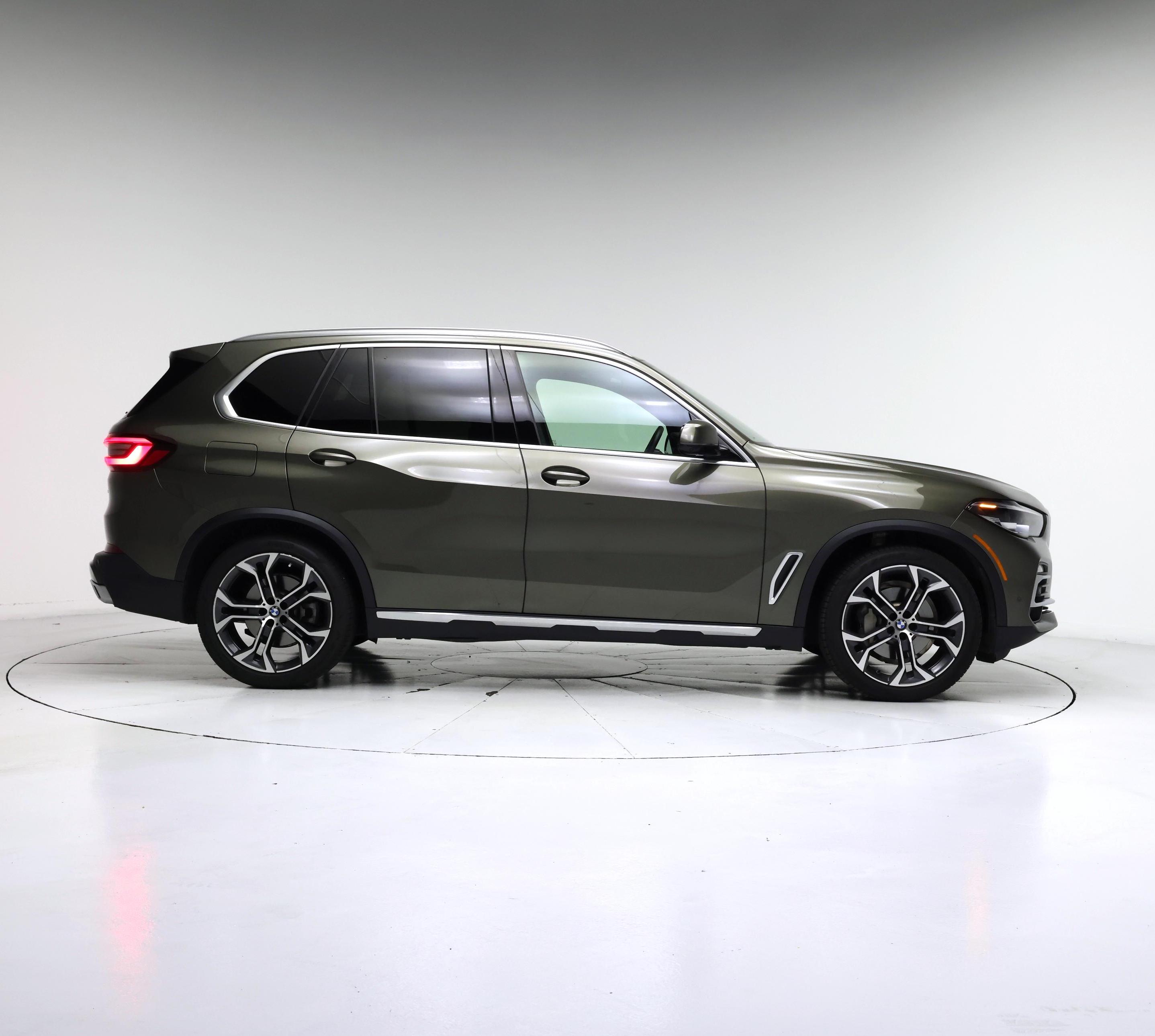 Thumbnail: 2021 BMW X5 - 7