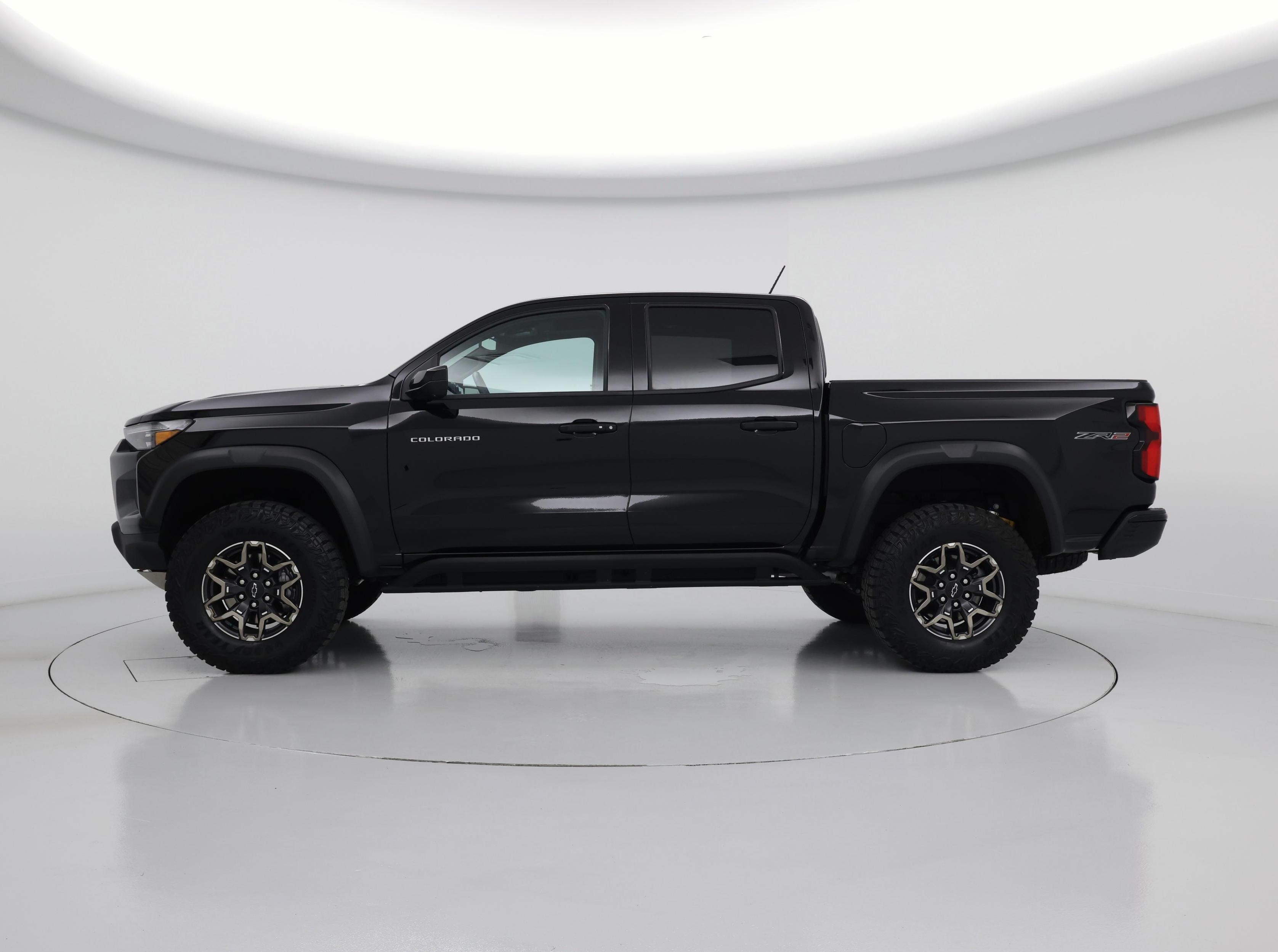 Thumbnail: 2025 Chevrolet Colorado - 3