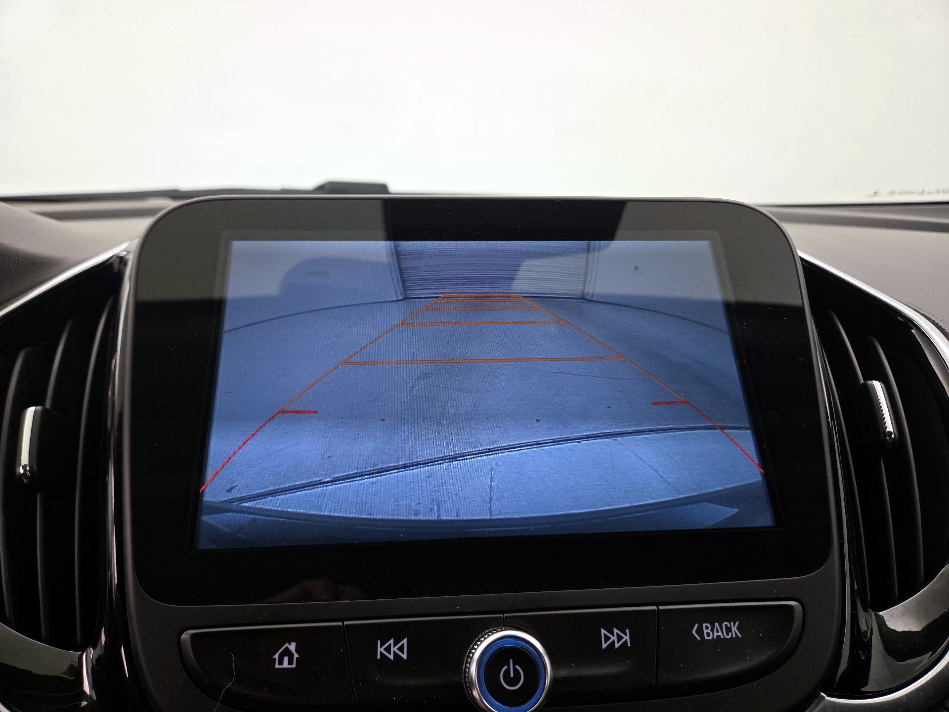 Thumbnail: 2017 Chevrolet Volt - 15