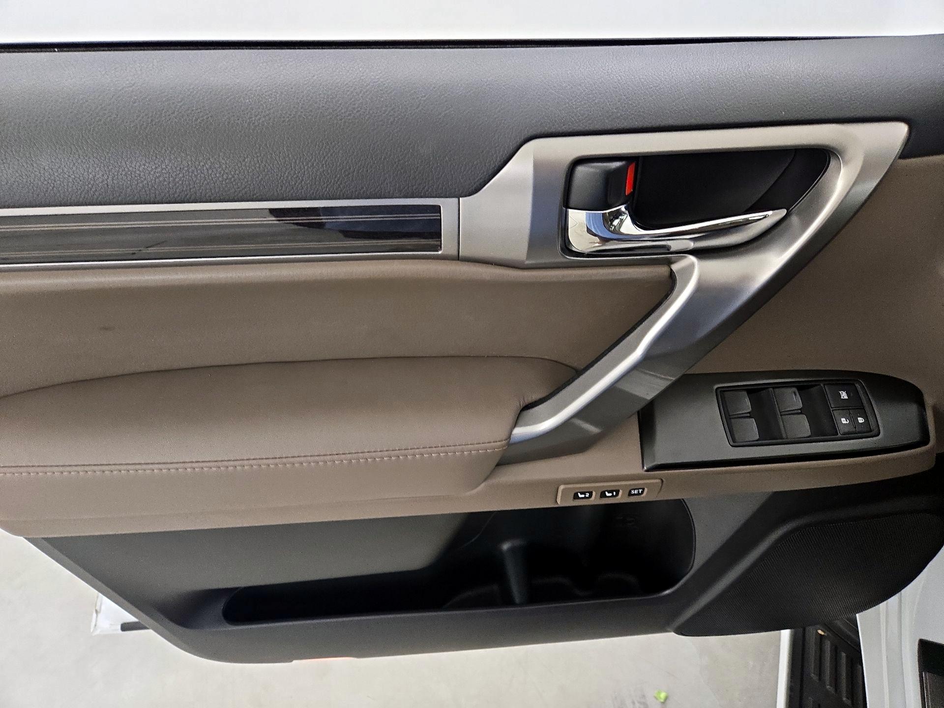 Thumbnail: 2022 Lexus GX - 12