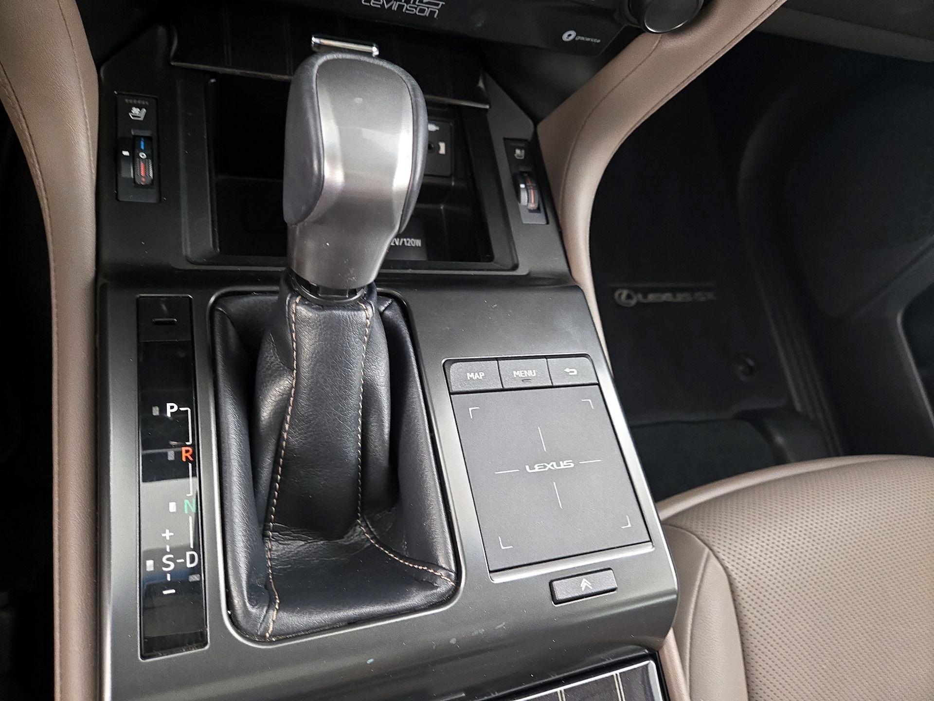 Thumbnail: 2022 Lexus GX - 18