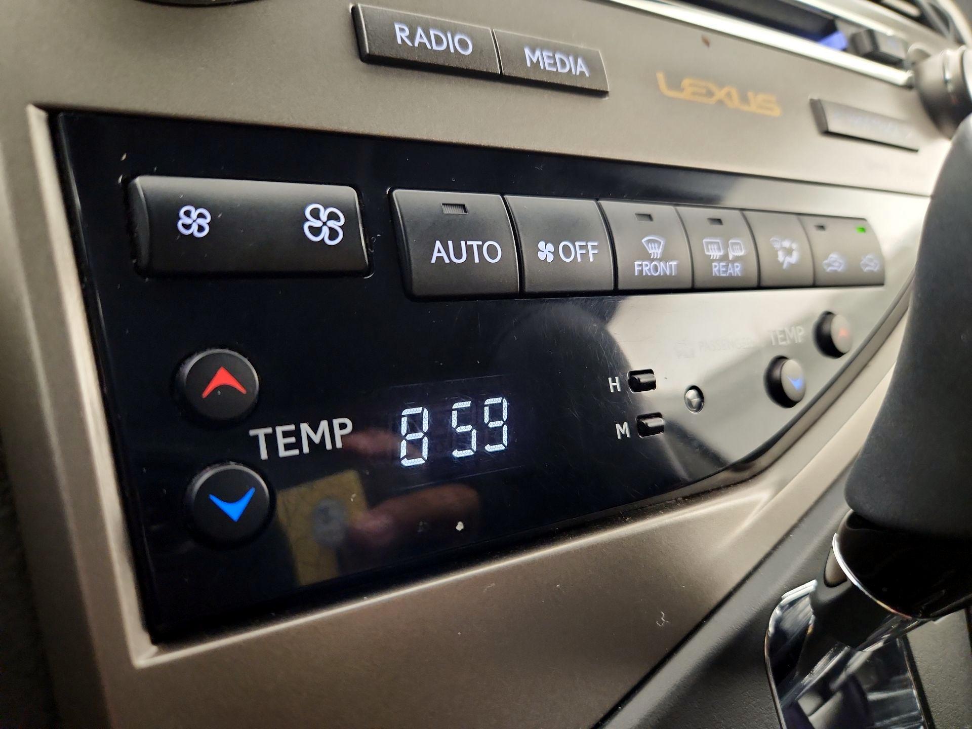 Thumbnail: 2014 Lexus RX - 16
