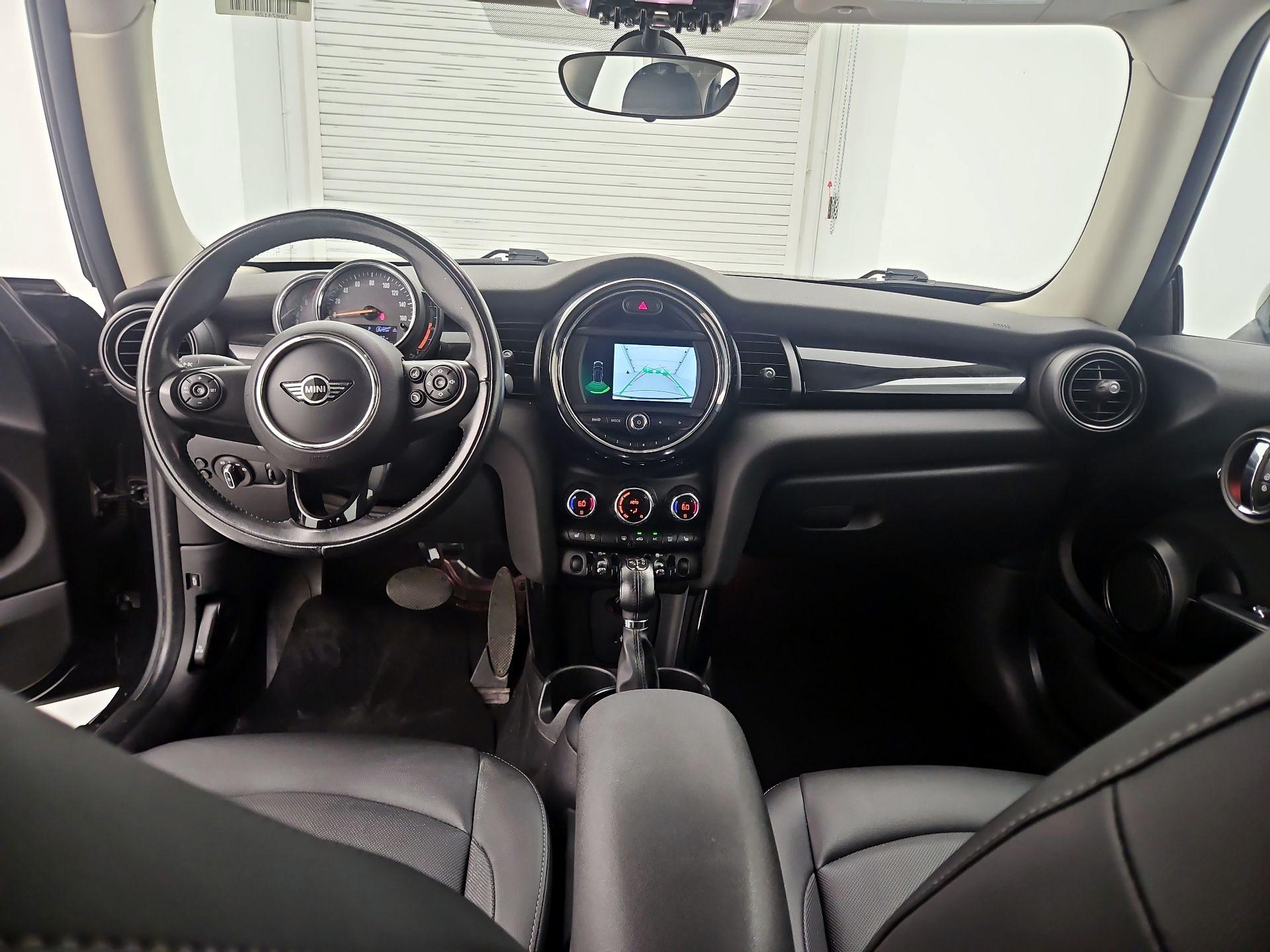 Thumbnail: 2019 MINI Cooper Hardtop - 9