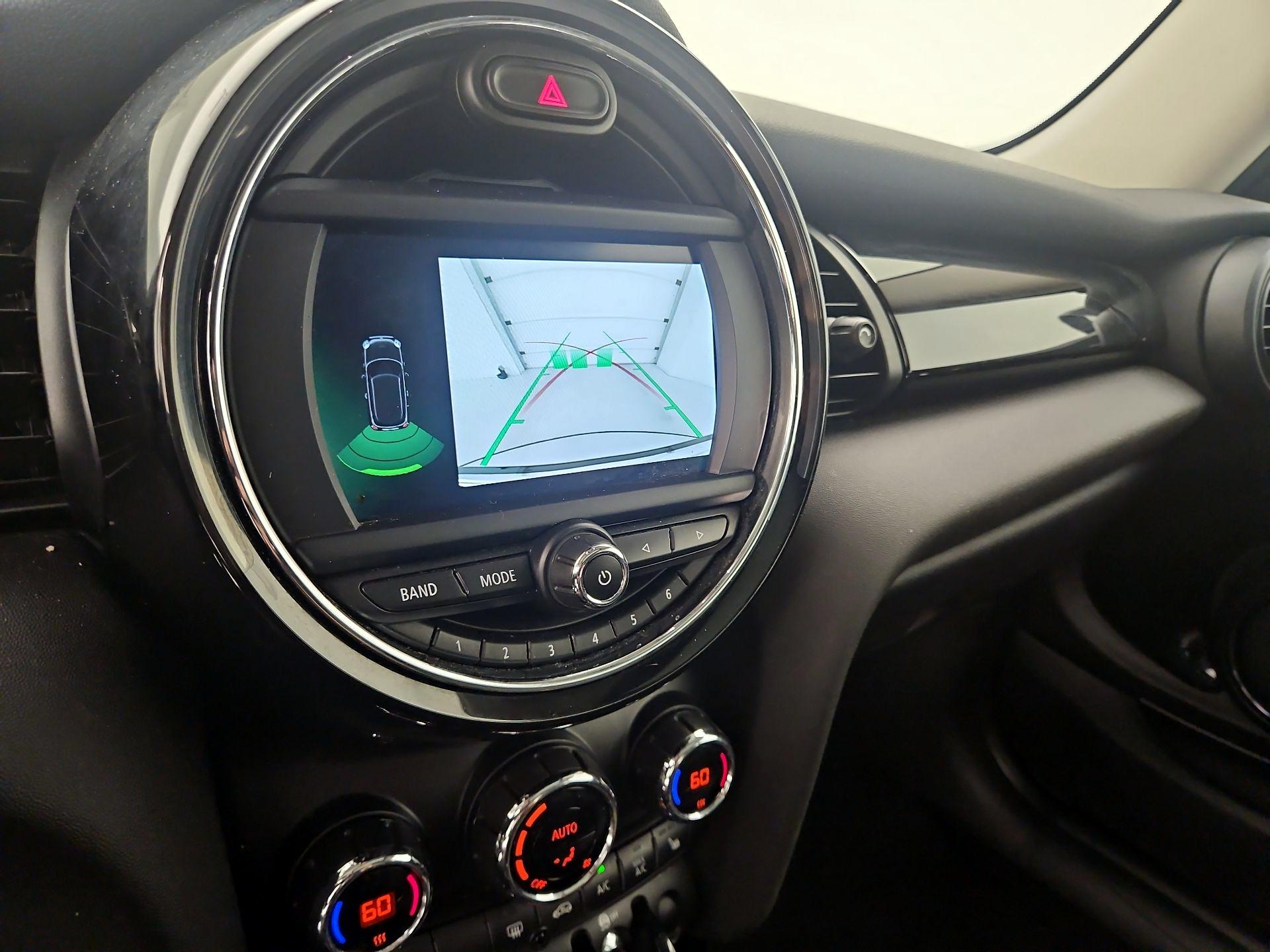 Thumbnail: 2019 MINI Cooper Hardtop - 14