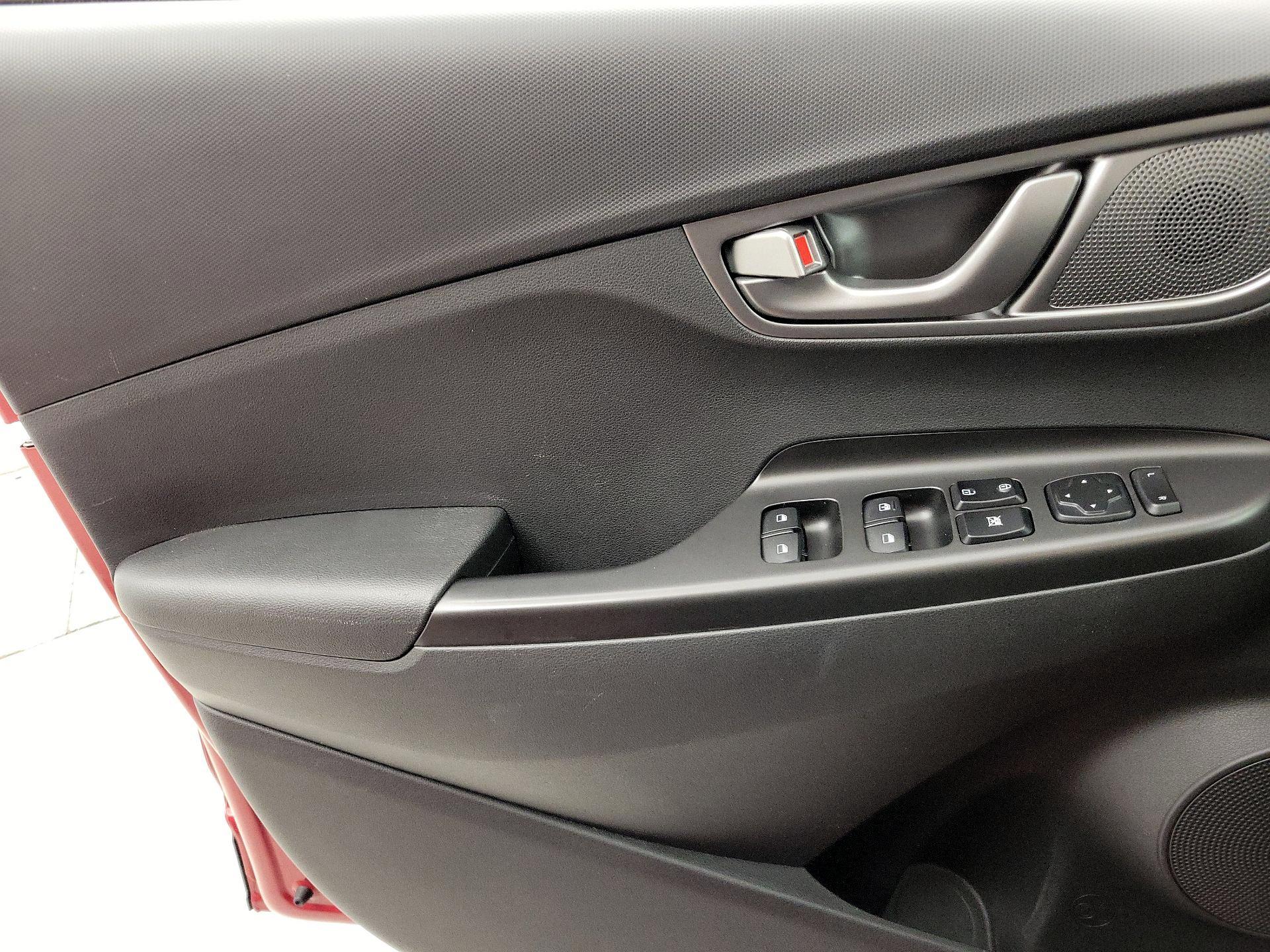 Thumbnail: 2021 Hyundai Kona - 12