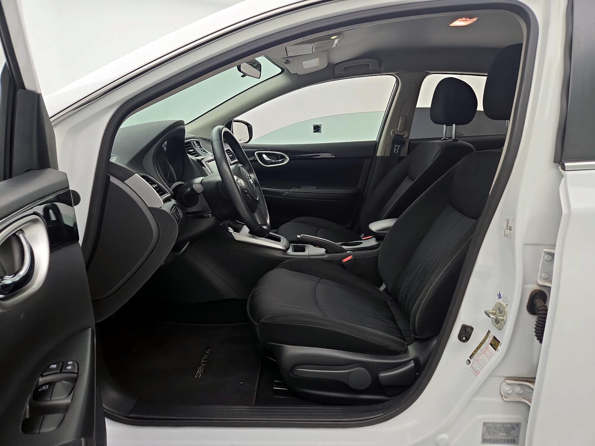 Thumbnail: 2019 Nissan Sentra - 11
