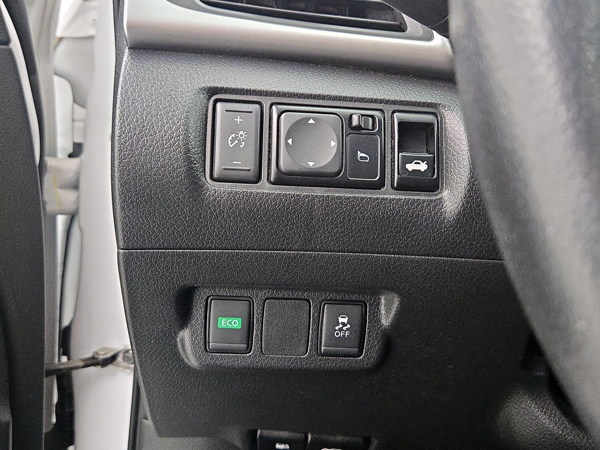 Thumbnail: 2019 Nissan Sentra - 13