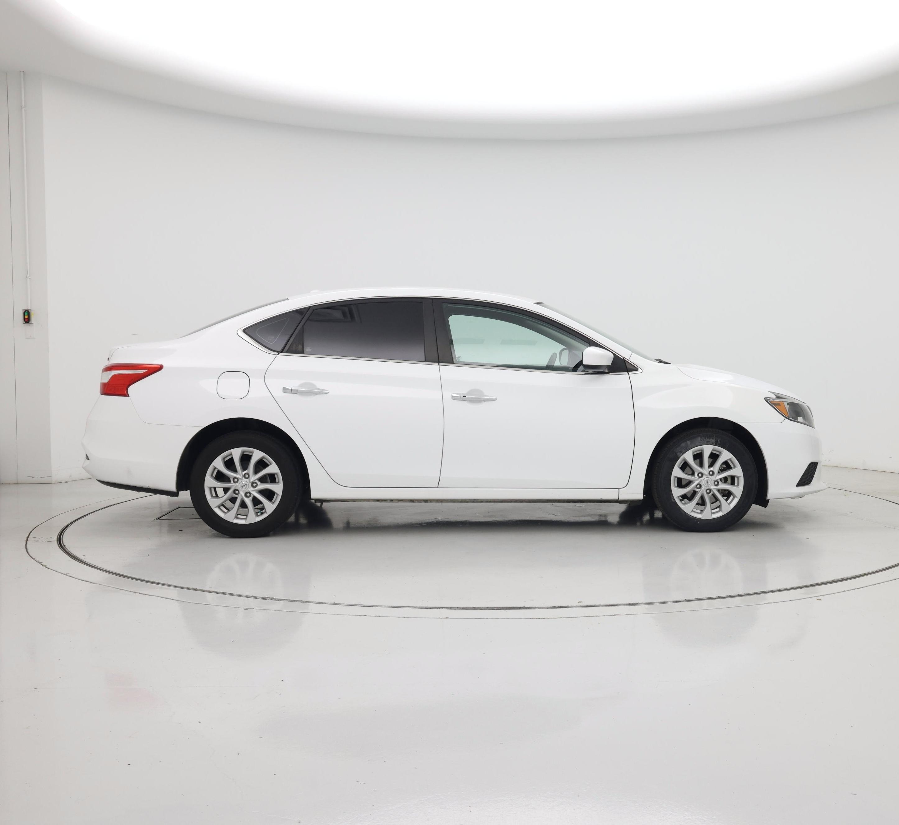 Thumbnail: 2019 Nissan Sentra - 7