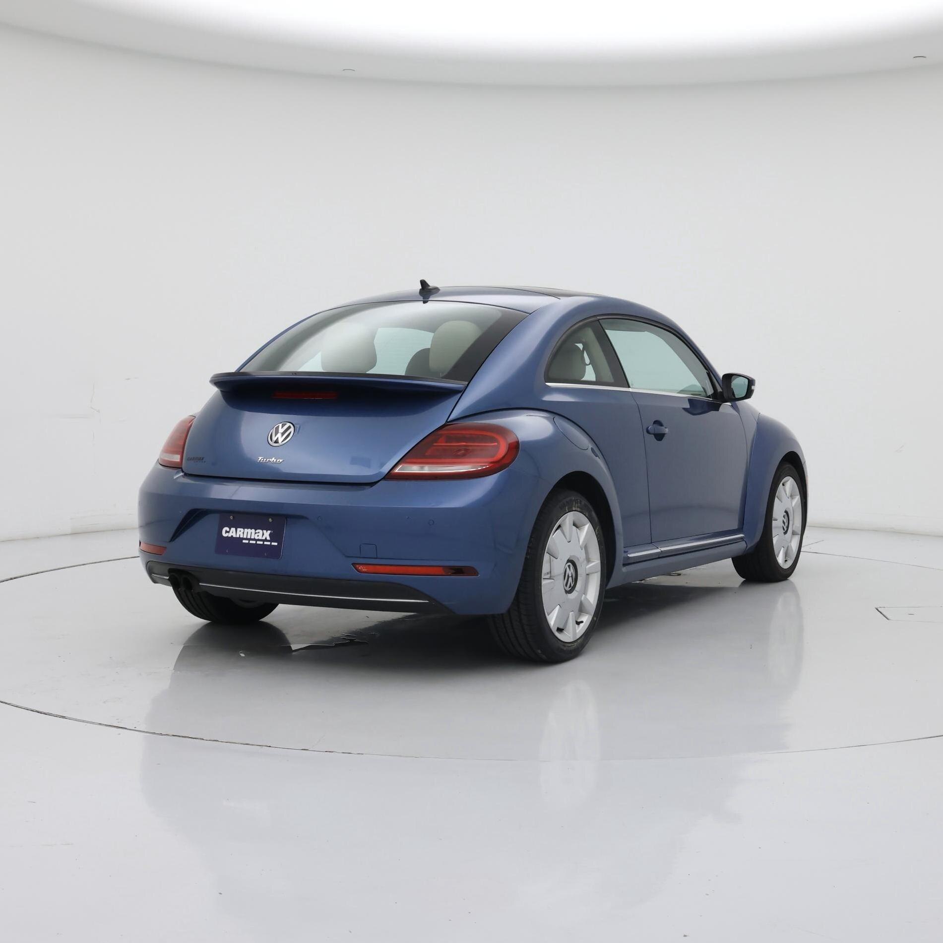 Thumbnail: 2019 Volkswagen Beetle - 8