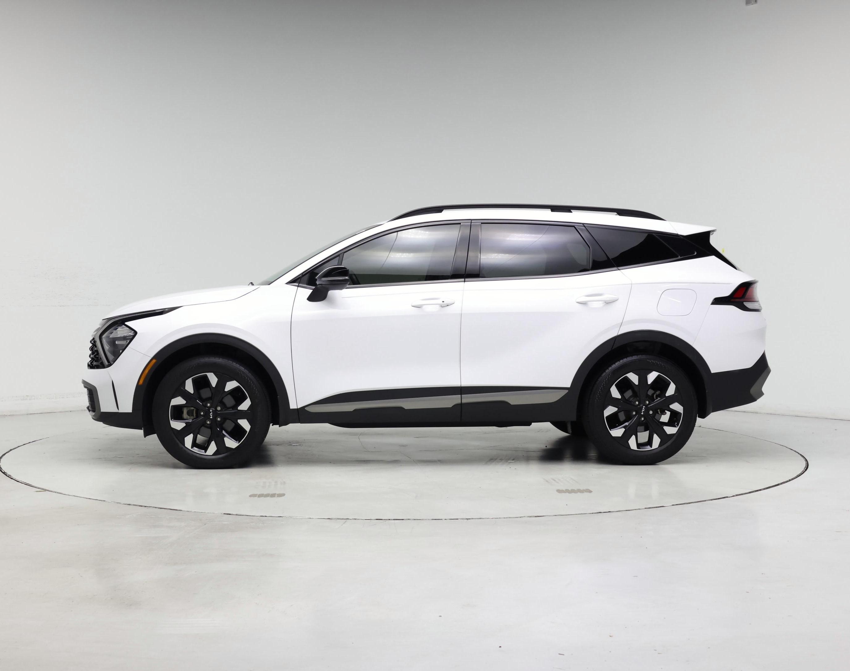 Thumbnail: 2023 Kia Sportage - 3