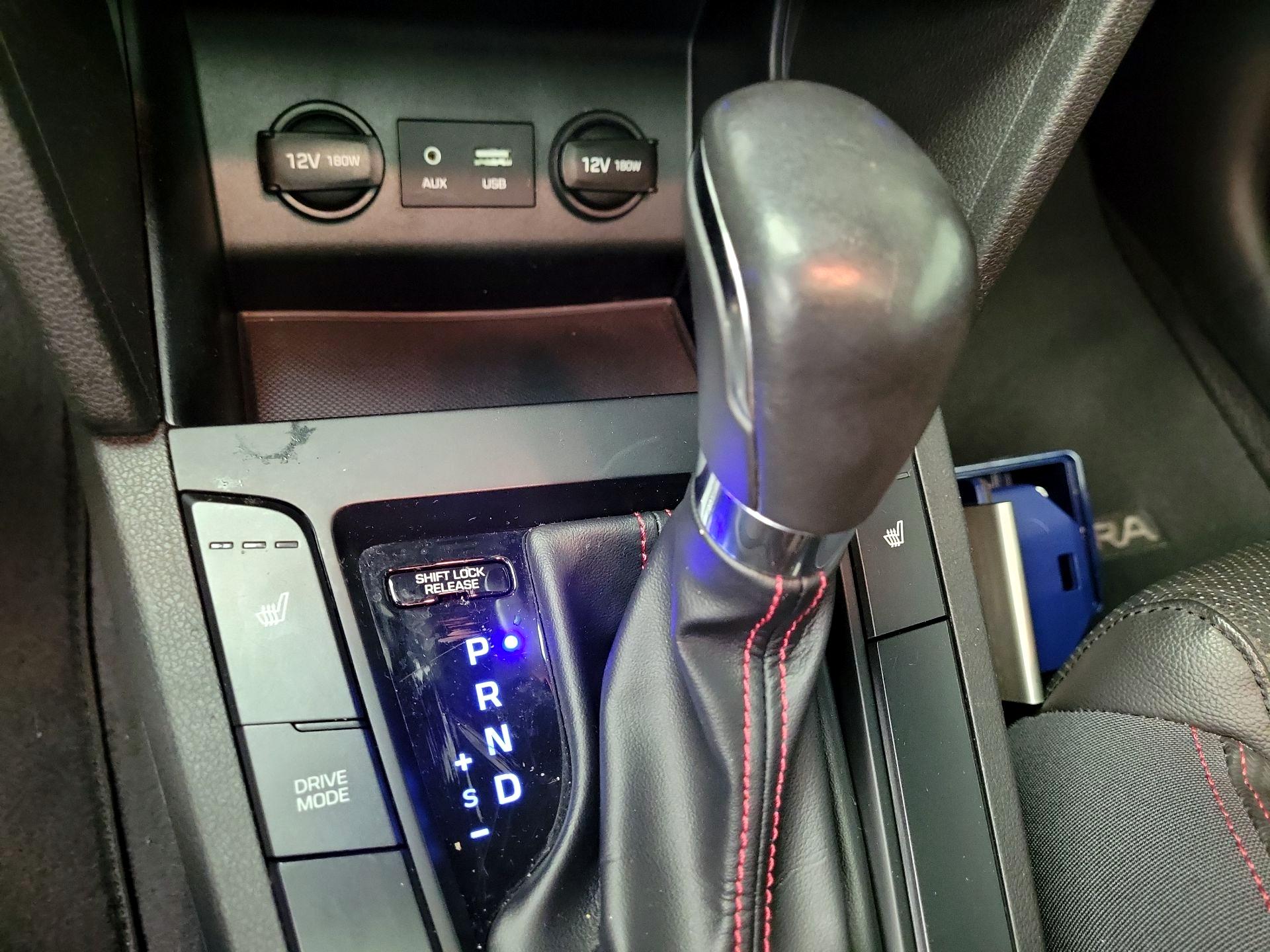 Thumbnail: 2019 Hyundai Elantra - 18