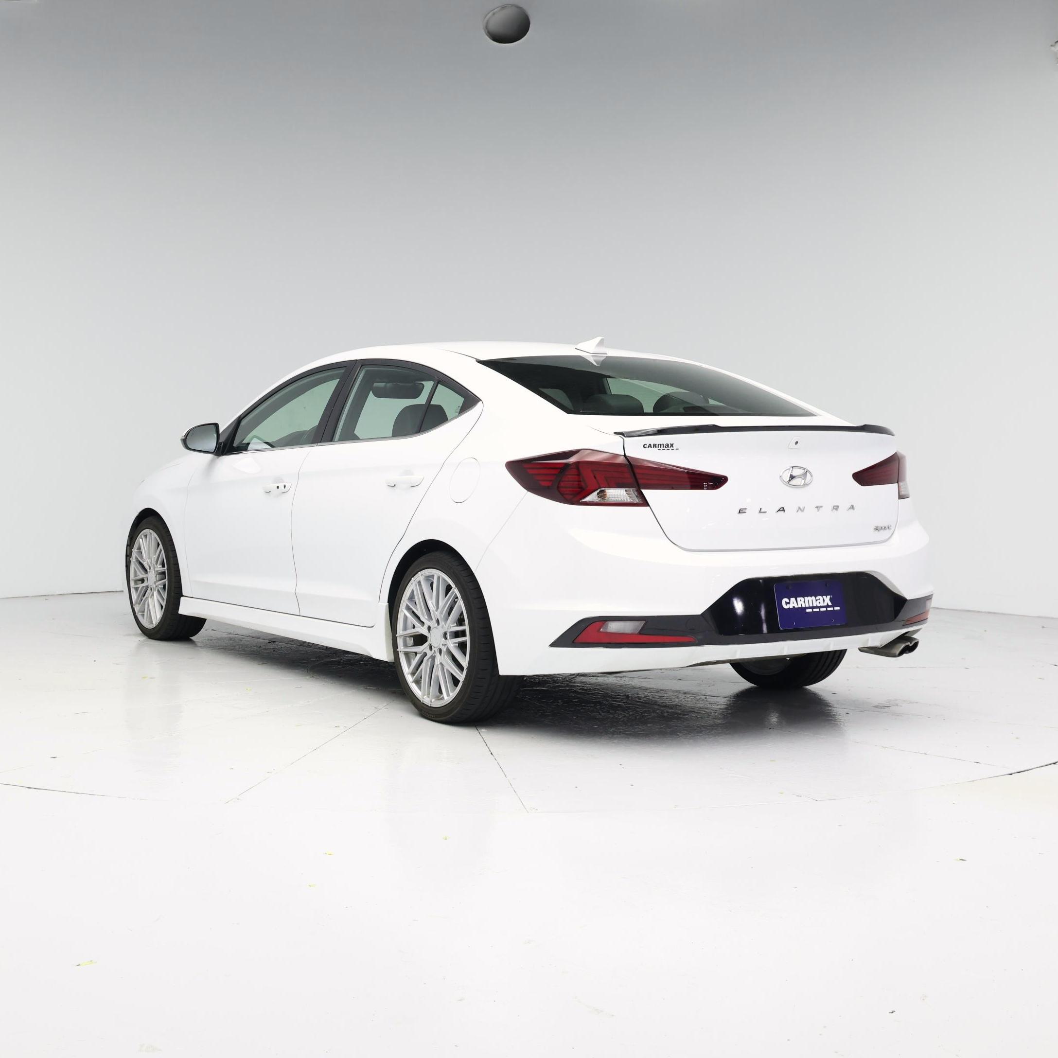 Thumbnail: 2019 Hyundai Elantra - 2