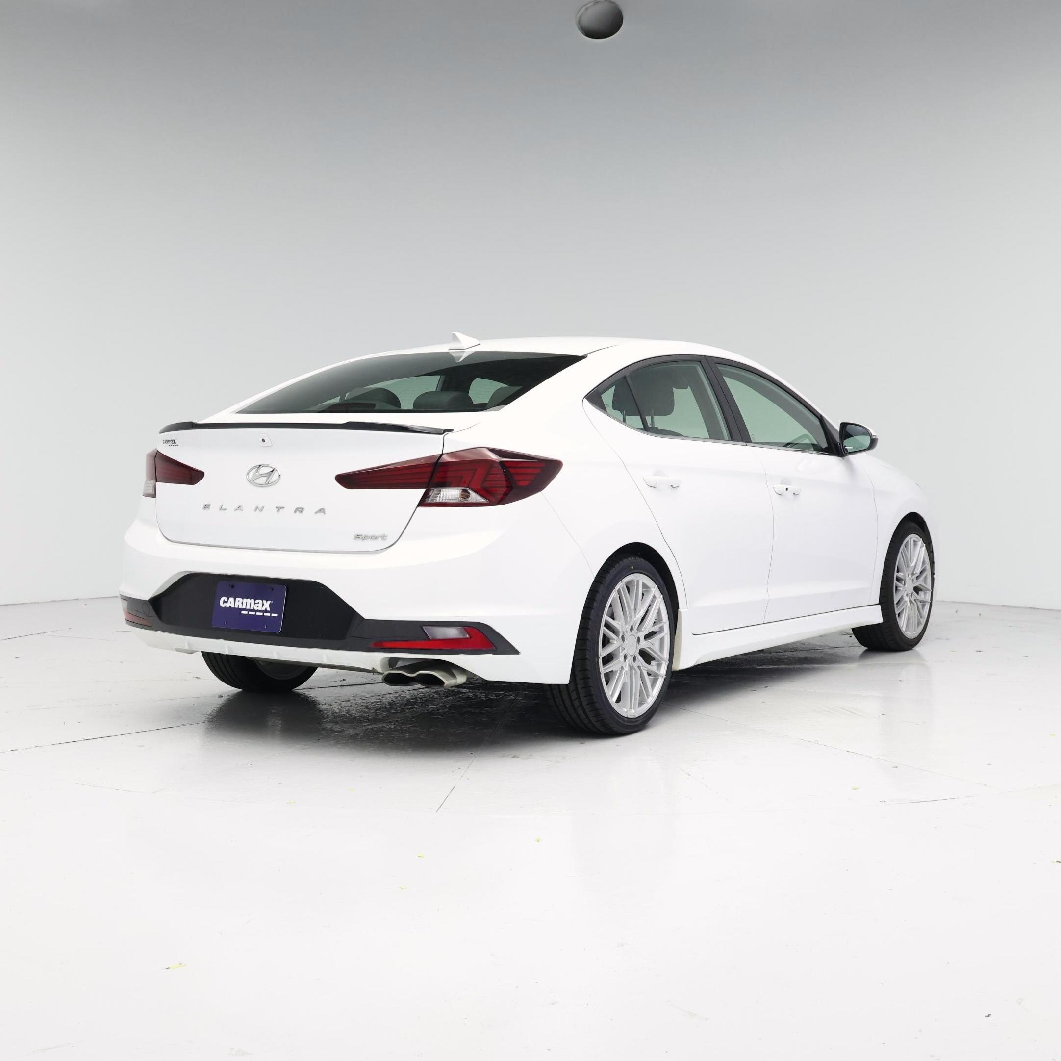 Thumbnail: 2019 Hyundai Elantra - 8