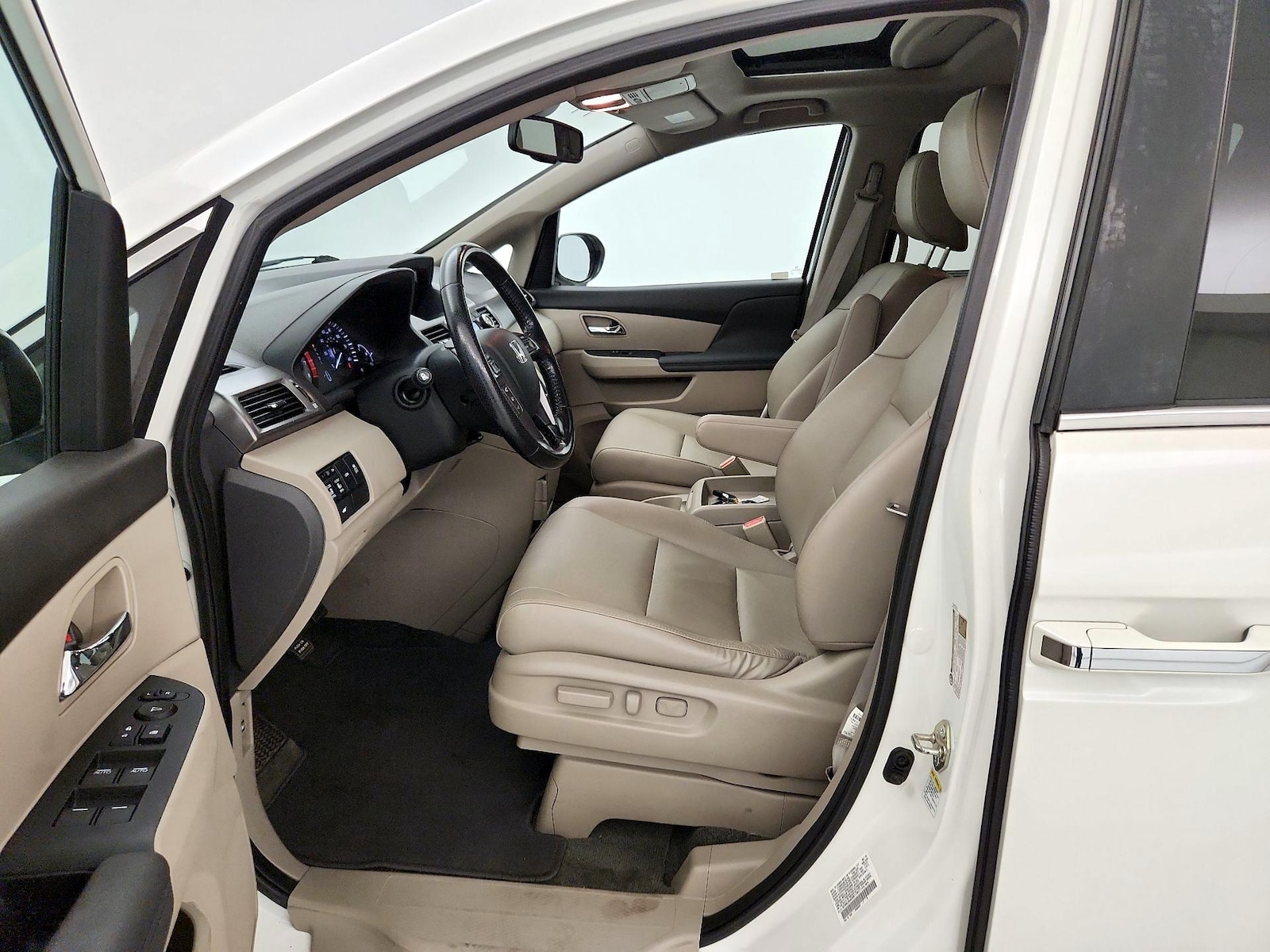 2016 Honda Odyssey EX-L - Photo 12