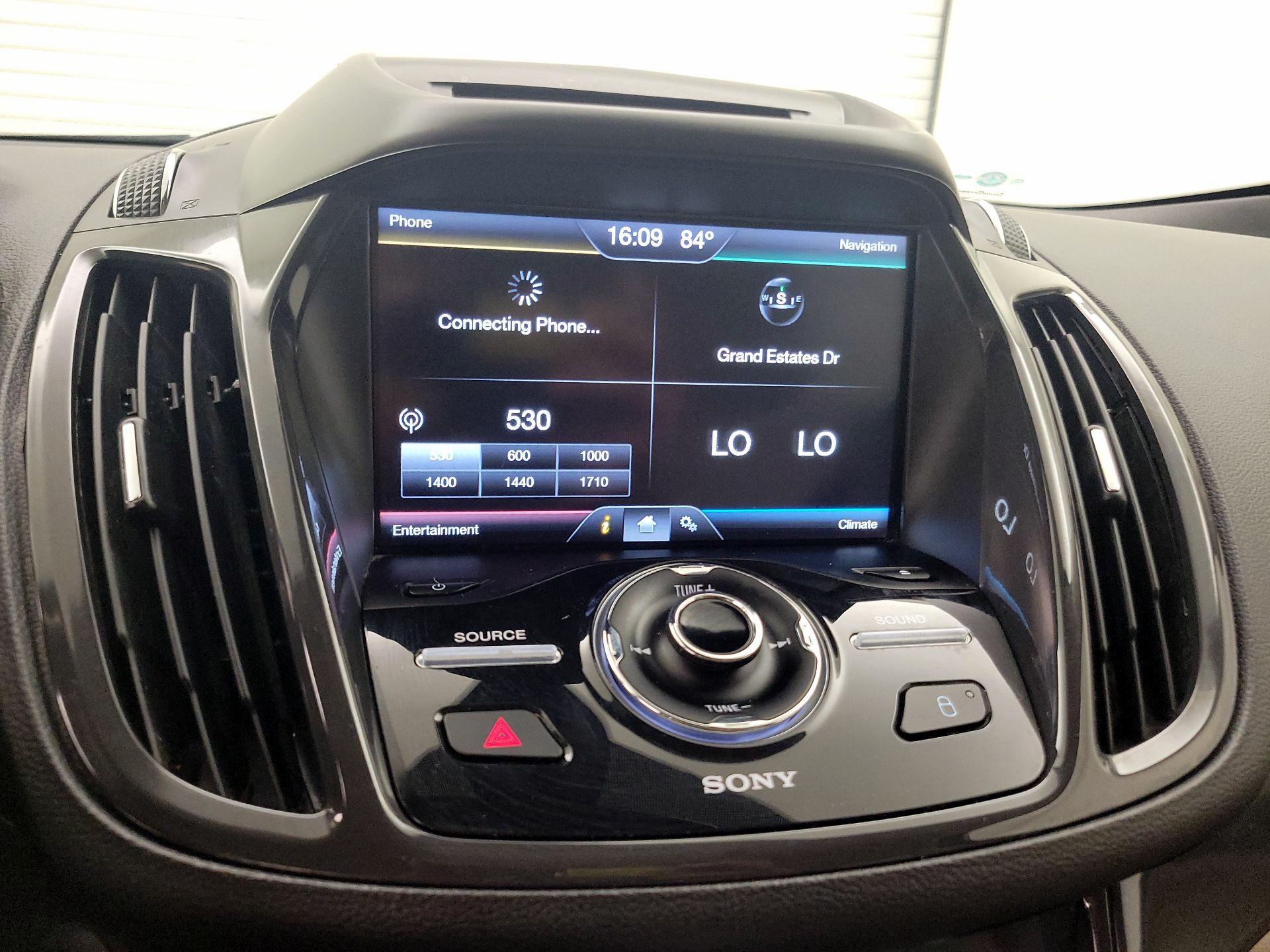 Thumbnail: 2015 Ford Escape - 16