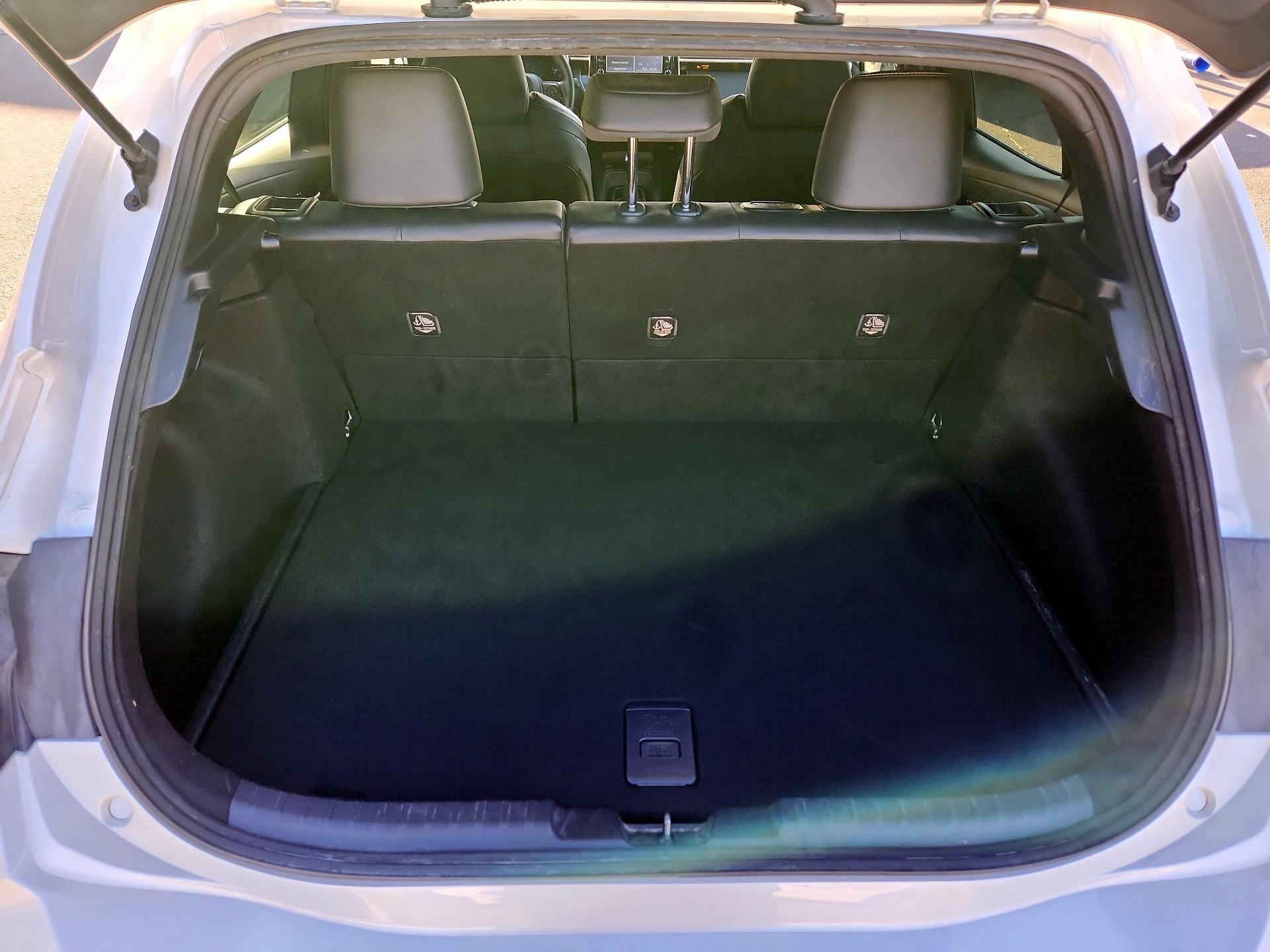 Thumbnail: 2019 Toyota Corolla - 18