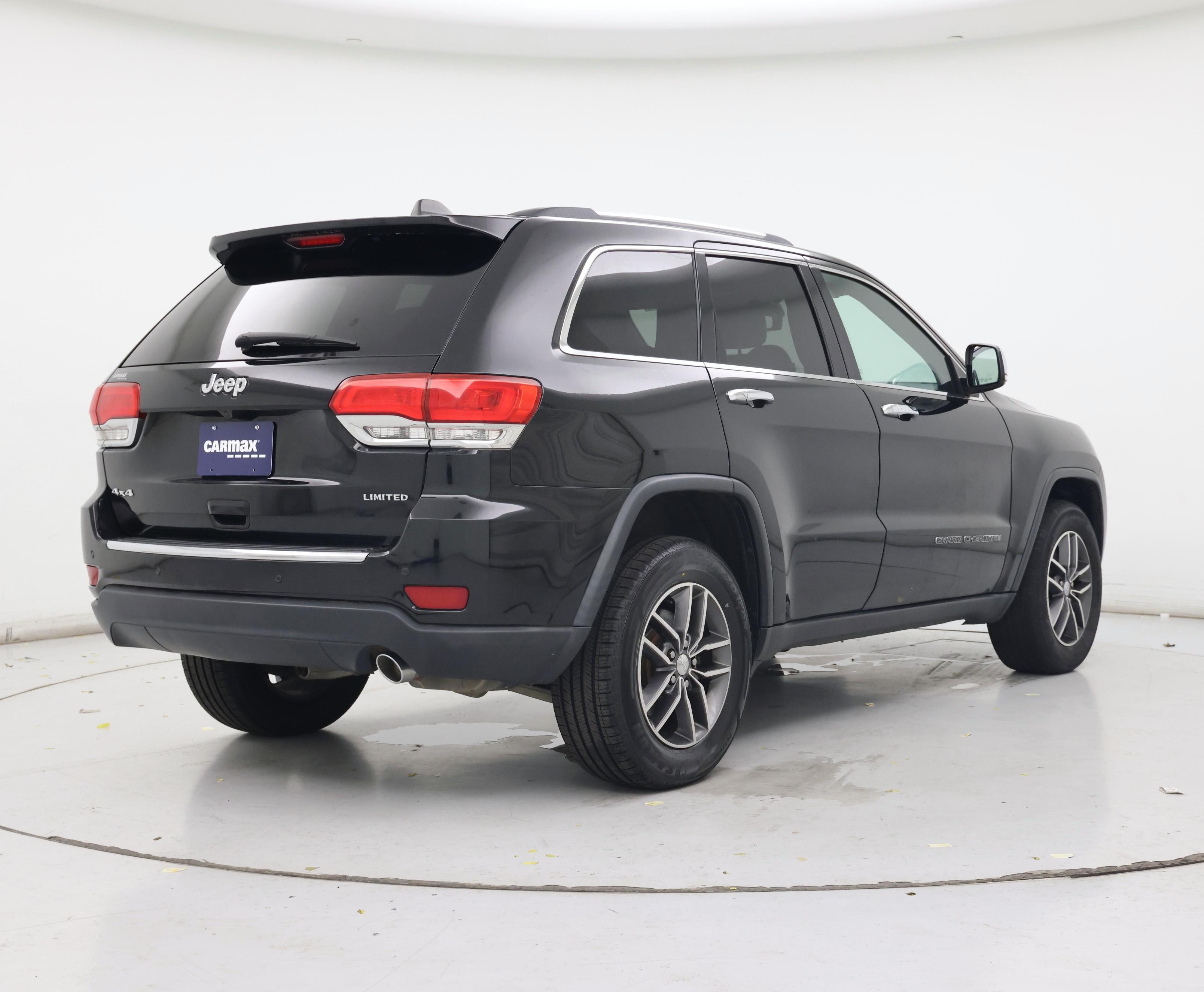 Thumbnail: 2017 Jeep Grand Cherokee - 8