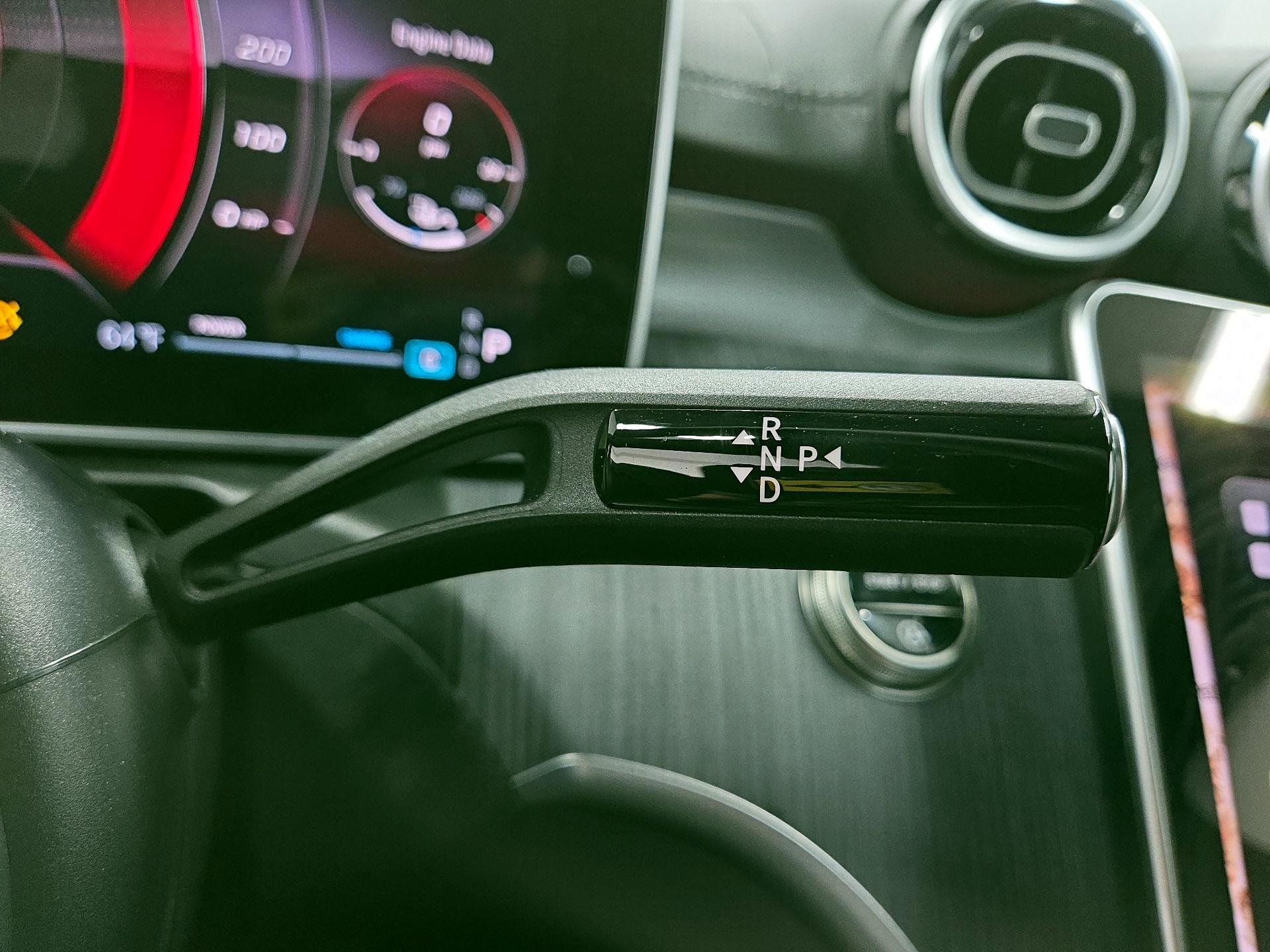 Thumbnail: 2025 Mercedes-Benz C-Class - 15