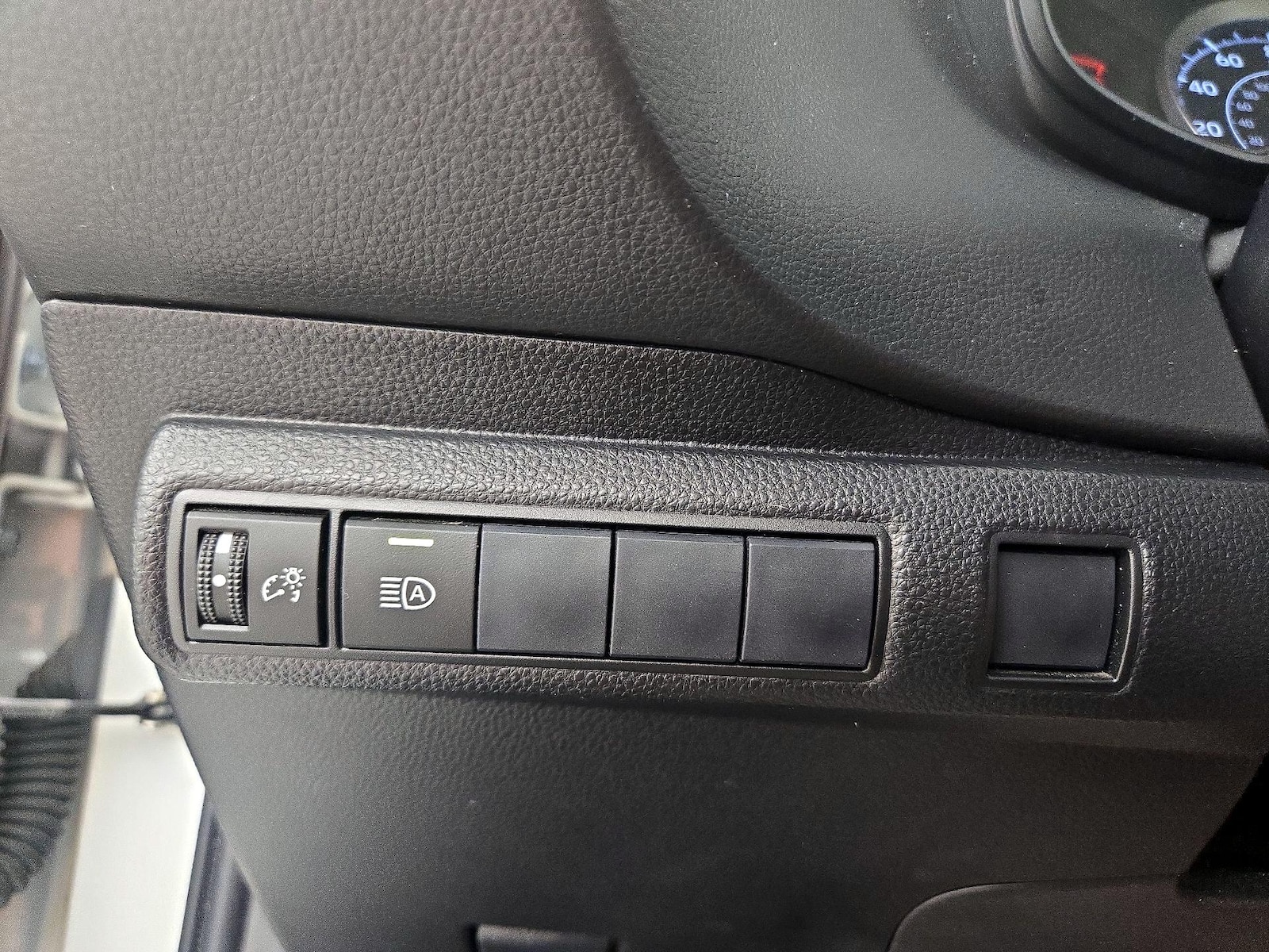2020 Toyota Corolla LE - Photo 14