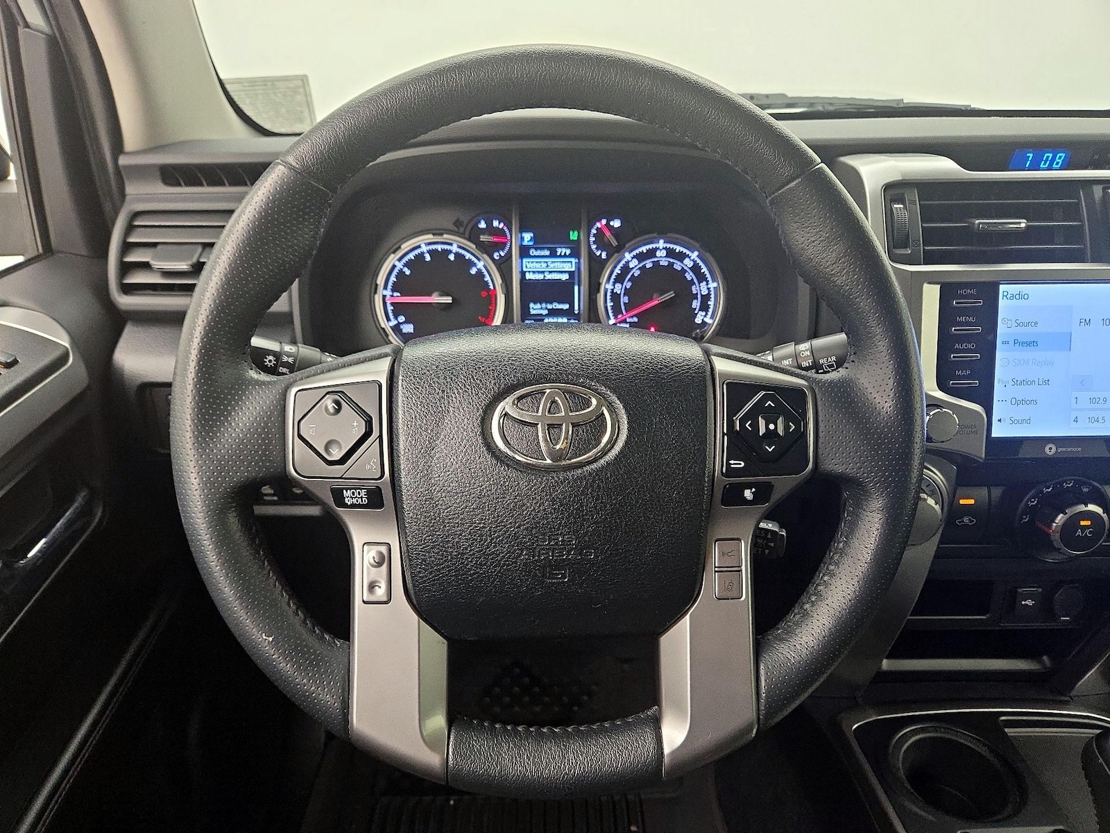 2022 Toyota 4Runner TRD Sport - Photo 11