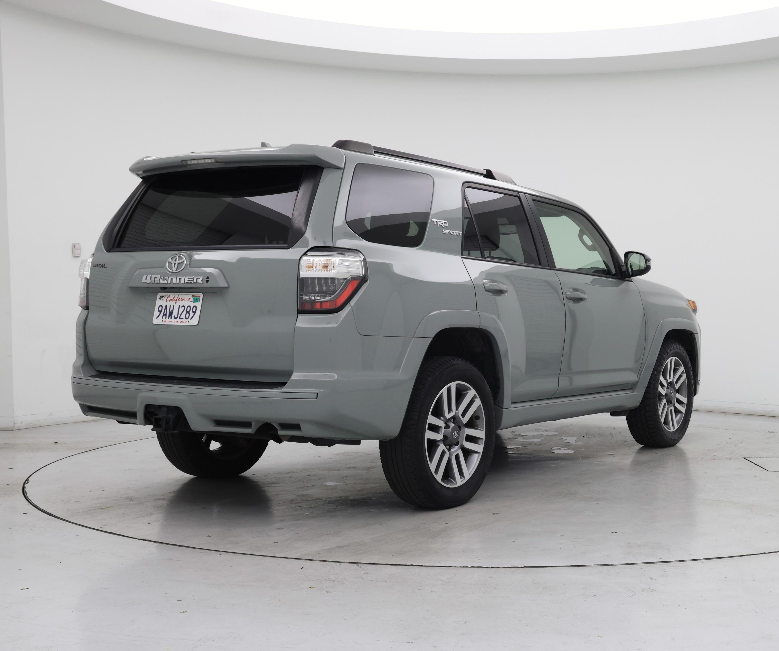Thumbnail: 2022 Toyota 4Runner - 8