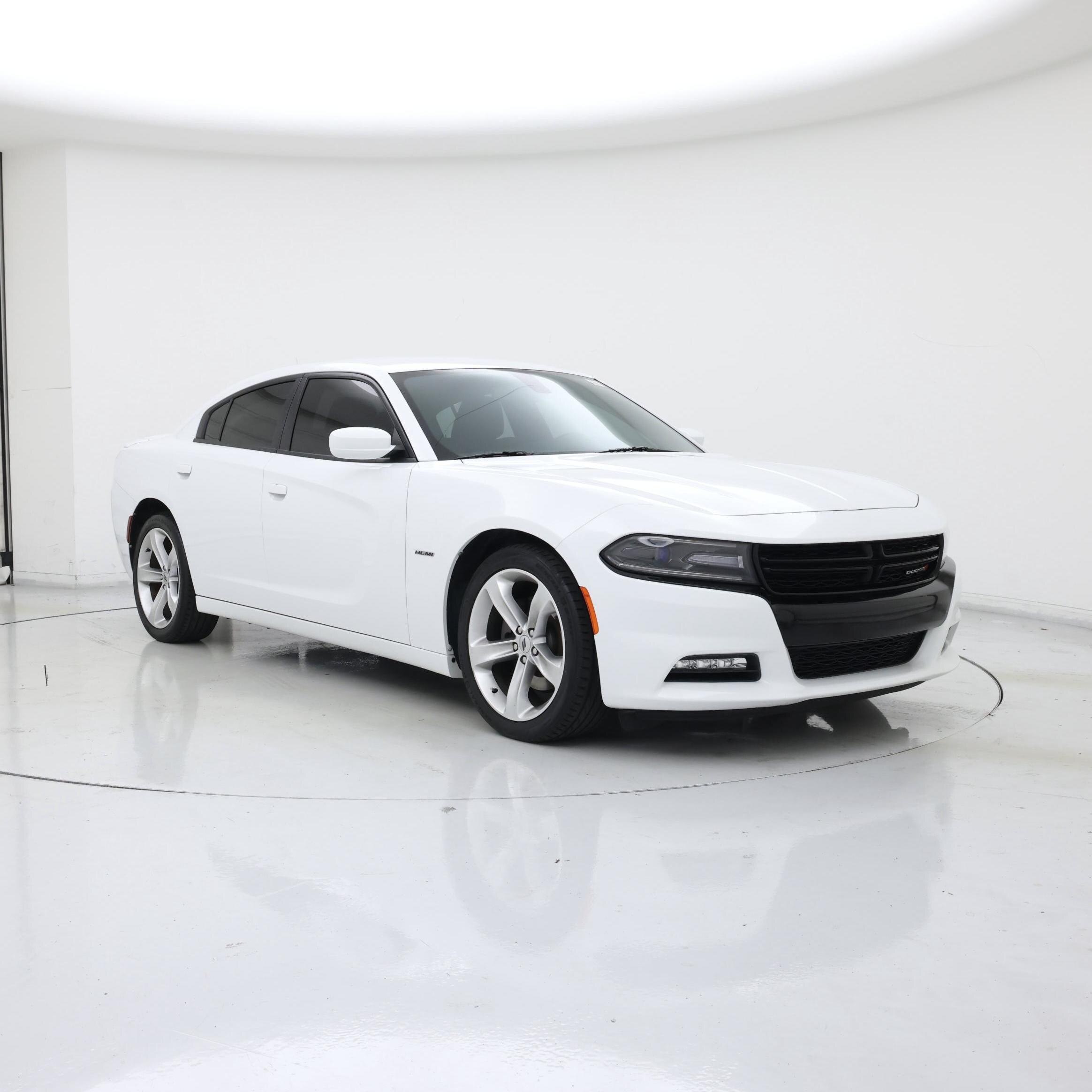 White 2018 Dodge Charger Sedan Rear-Wheel Drive Automatic