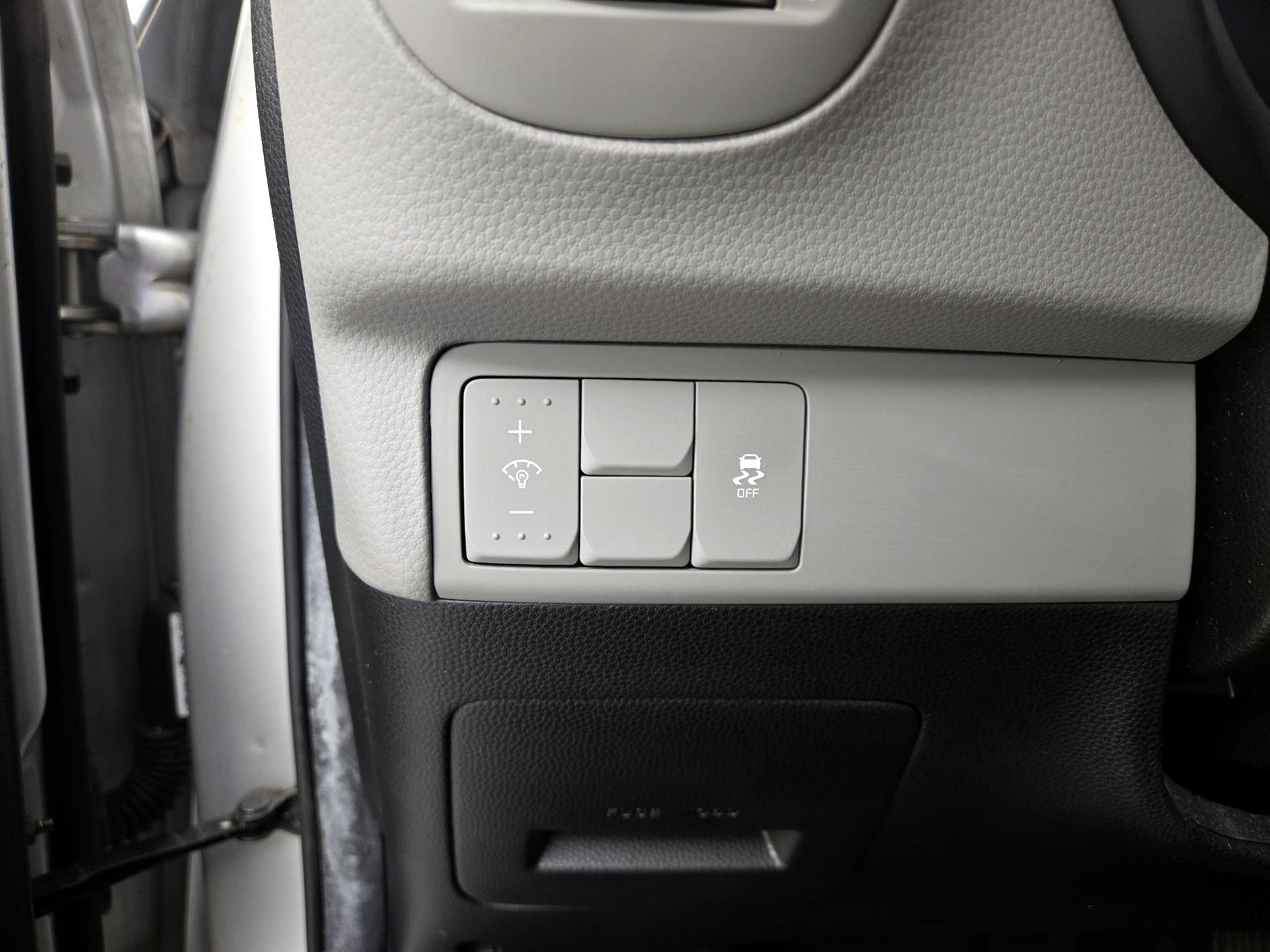 Thumbnail: 2018 Kia Soul - 13