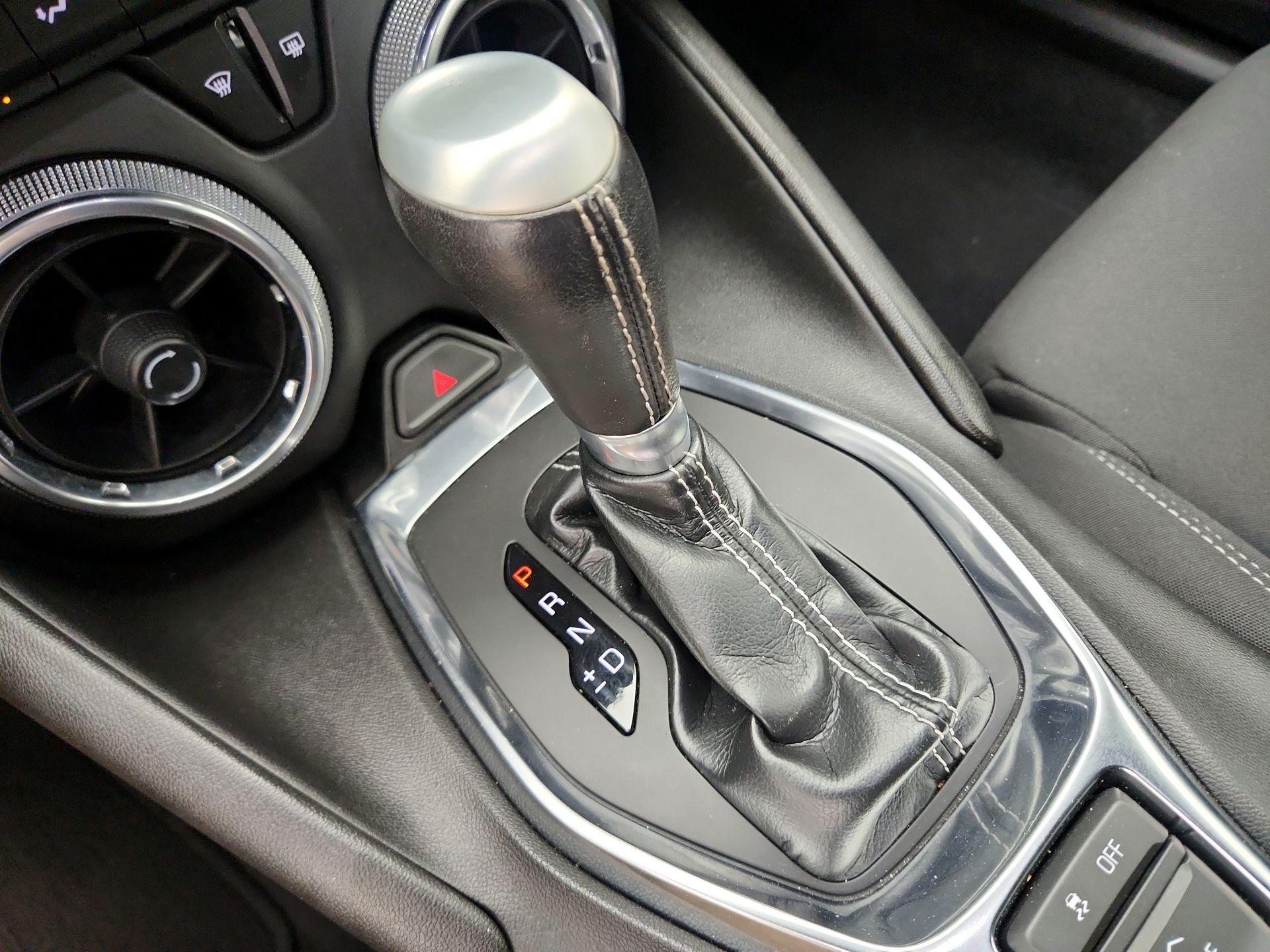 Thumbnail: 2021 Chevrolet Camaro - 17