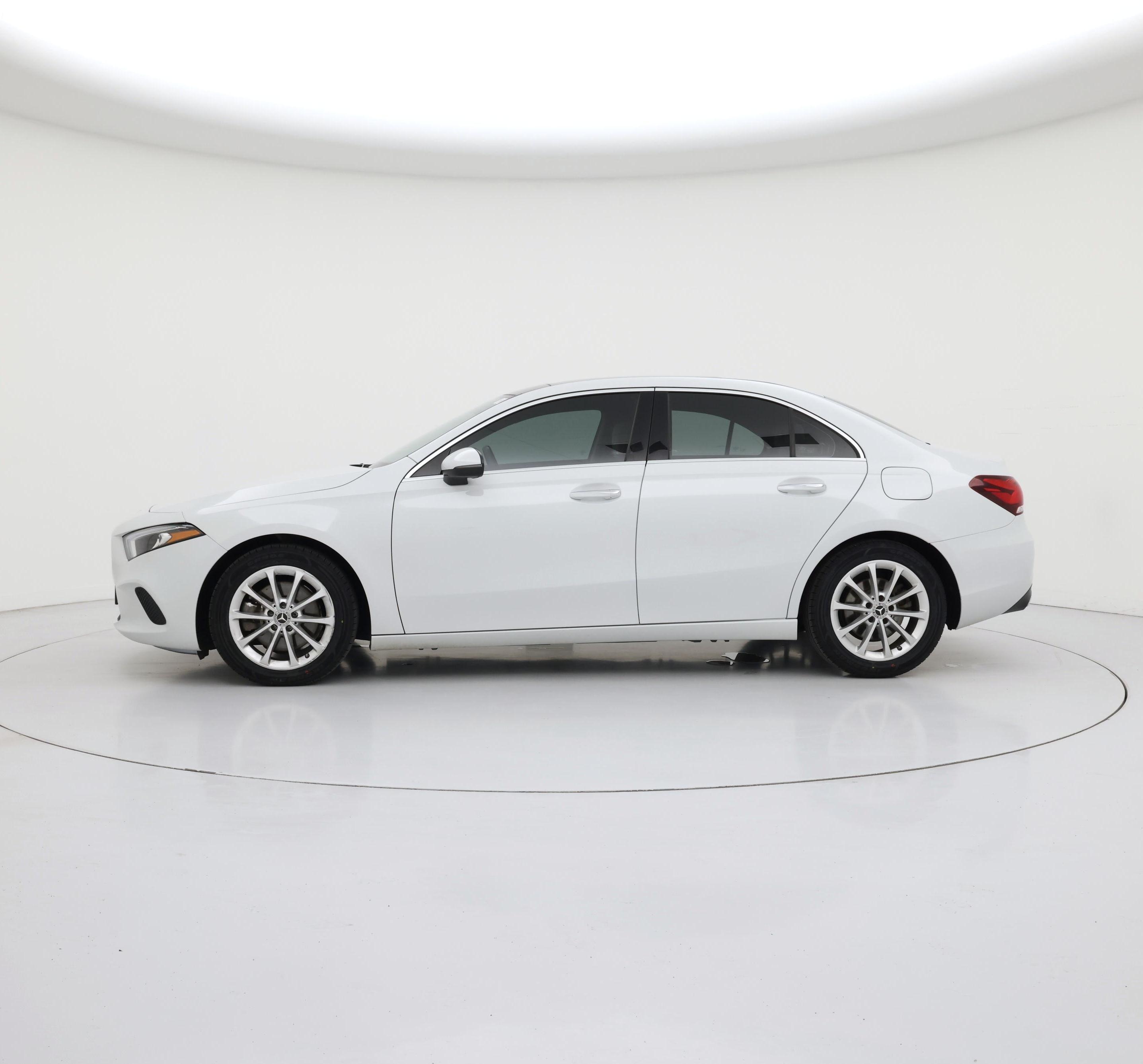 Thumbnail: 2020 Mercedes-Benz A-Class - 3