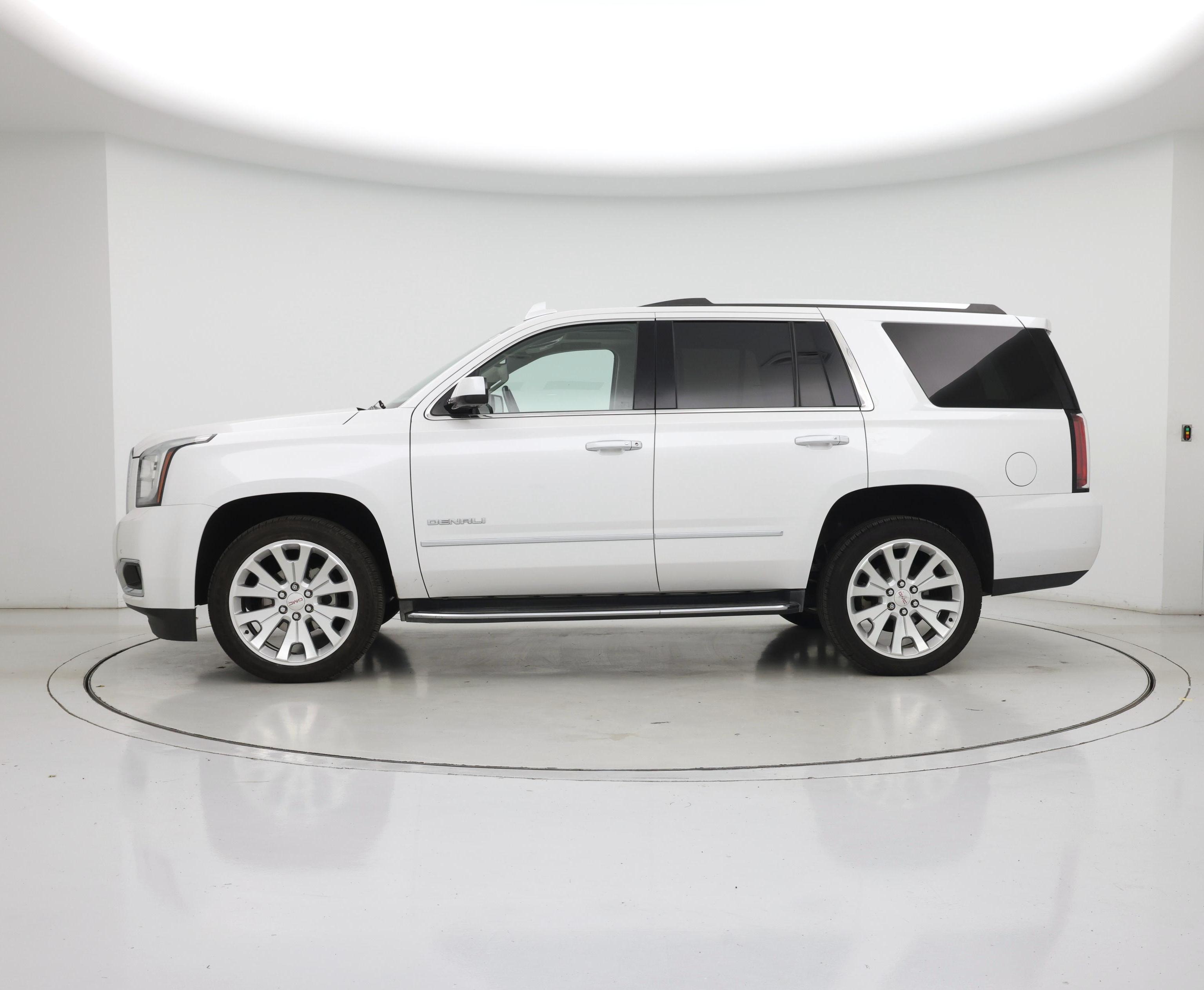 Thumbnail: 2019 GMC Yukon - 3