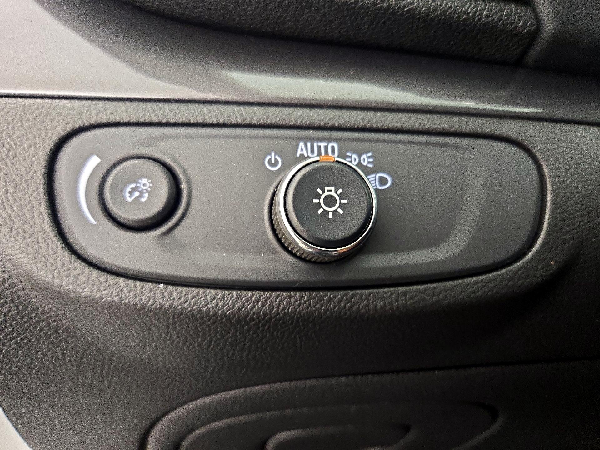 Thumbnail: 2019 Buick Encore - 13