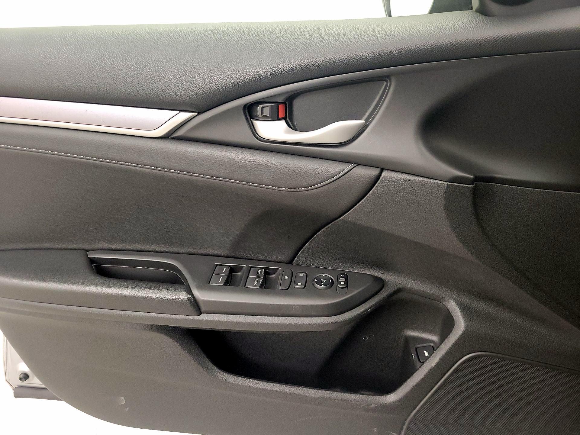 Thumbnail: 2018 Honda Civic - 12