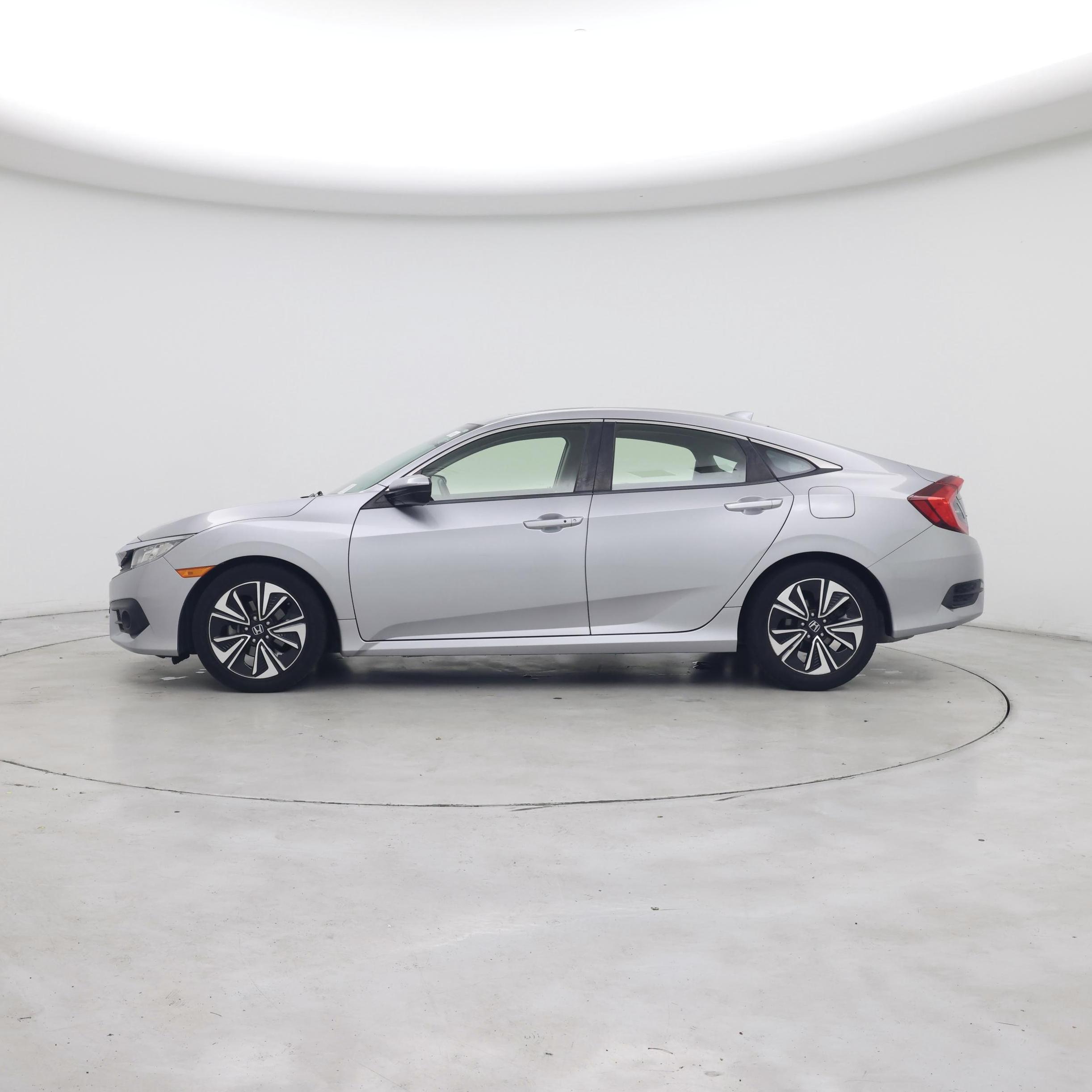 Thumbnail: 2018 Honda Civic - 3