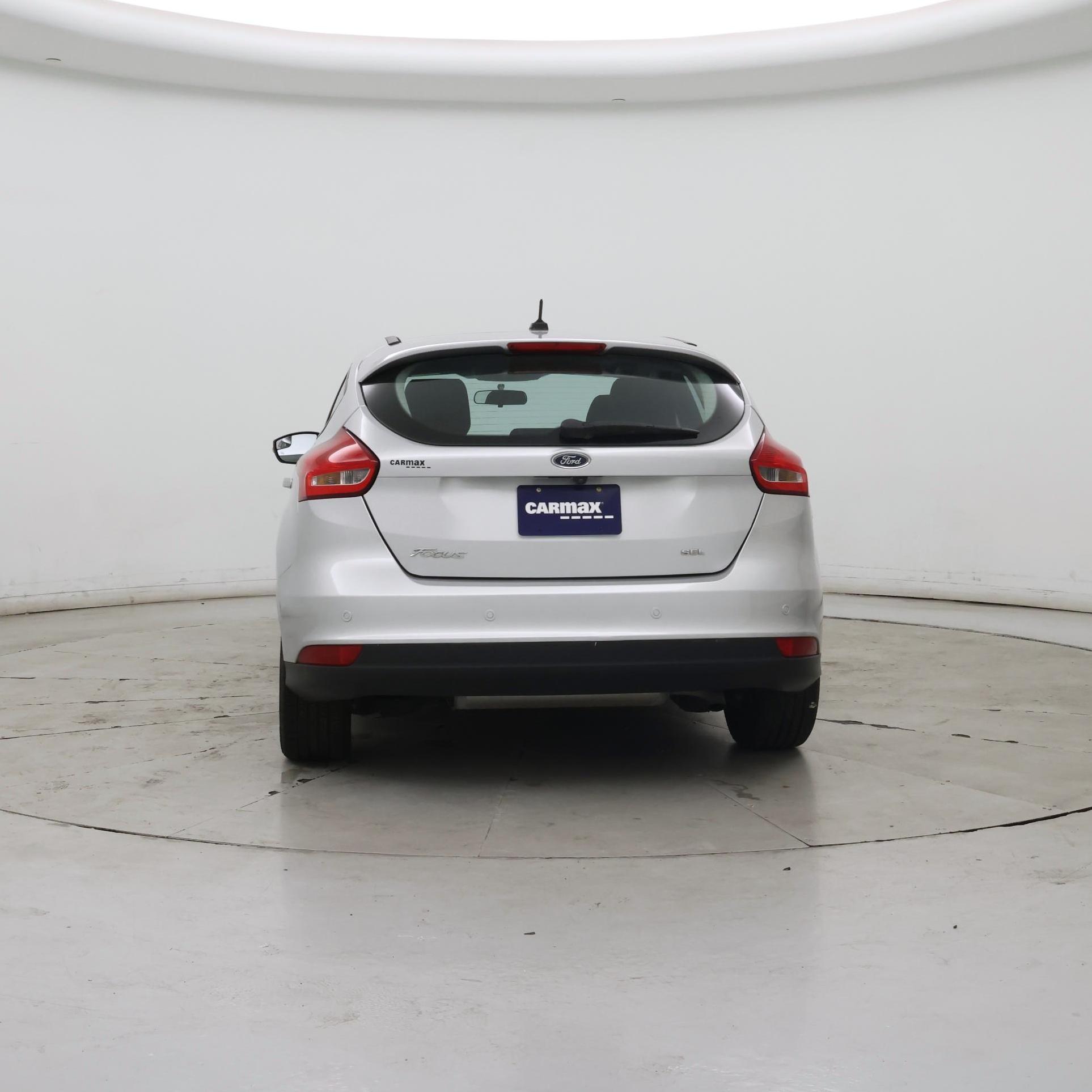 Thumbnail: 2017 Ford Focus - 6