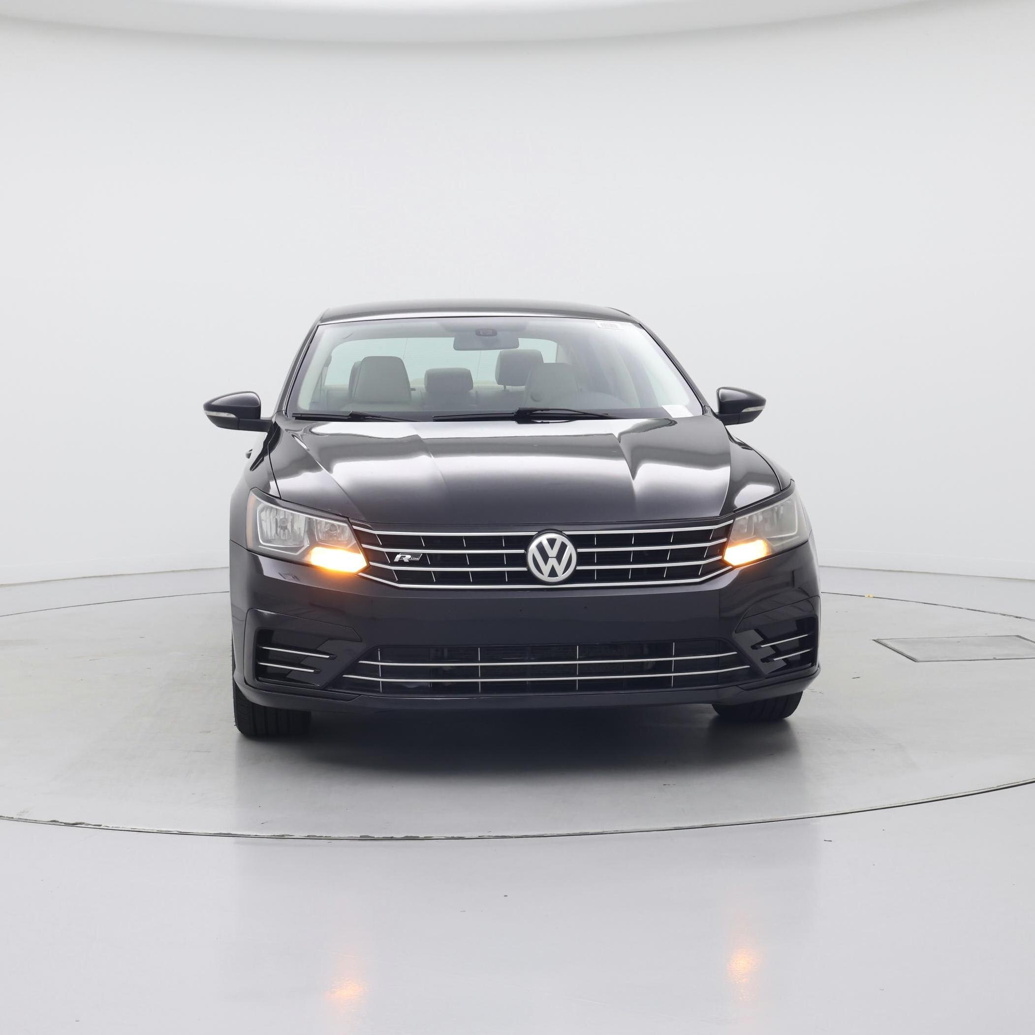 Thumbnail: 2017 Volkswagen Passat - 5